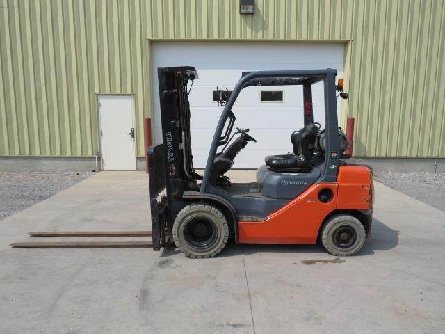 2017 Toyota 8FGU25 Cushion Tire Forklift