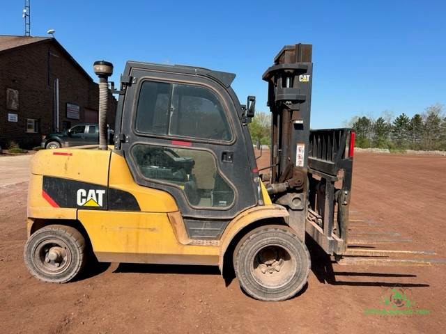 2017 Caterpillar DP50N1-D Pneumatic Tire Forklift