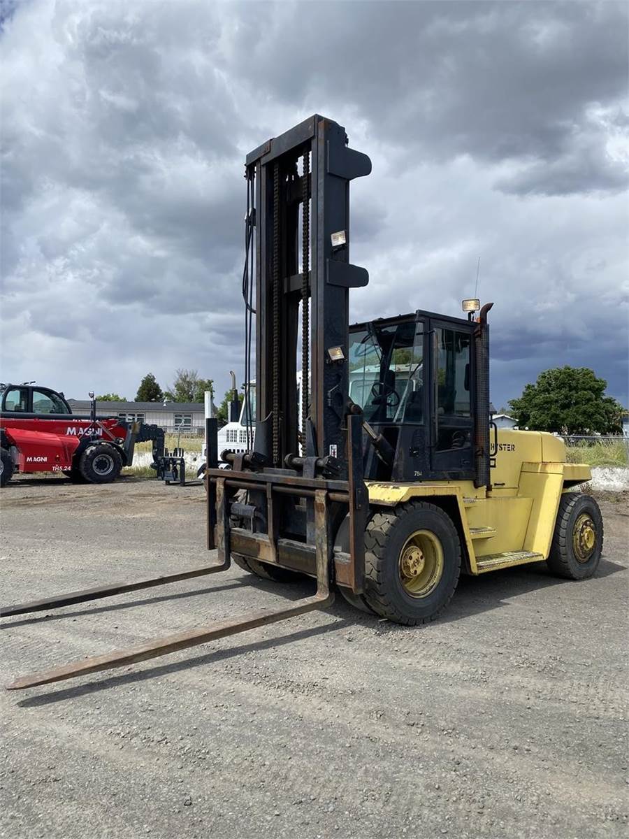 1998 Hyster H250XL Pneumatic Tire Forklift - 25000lb Capacity