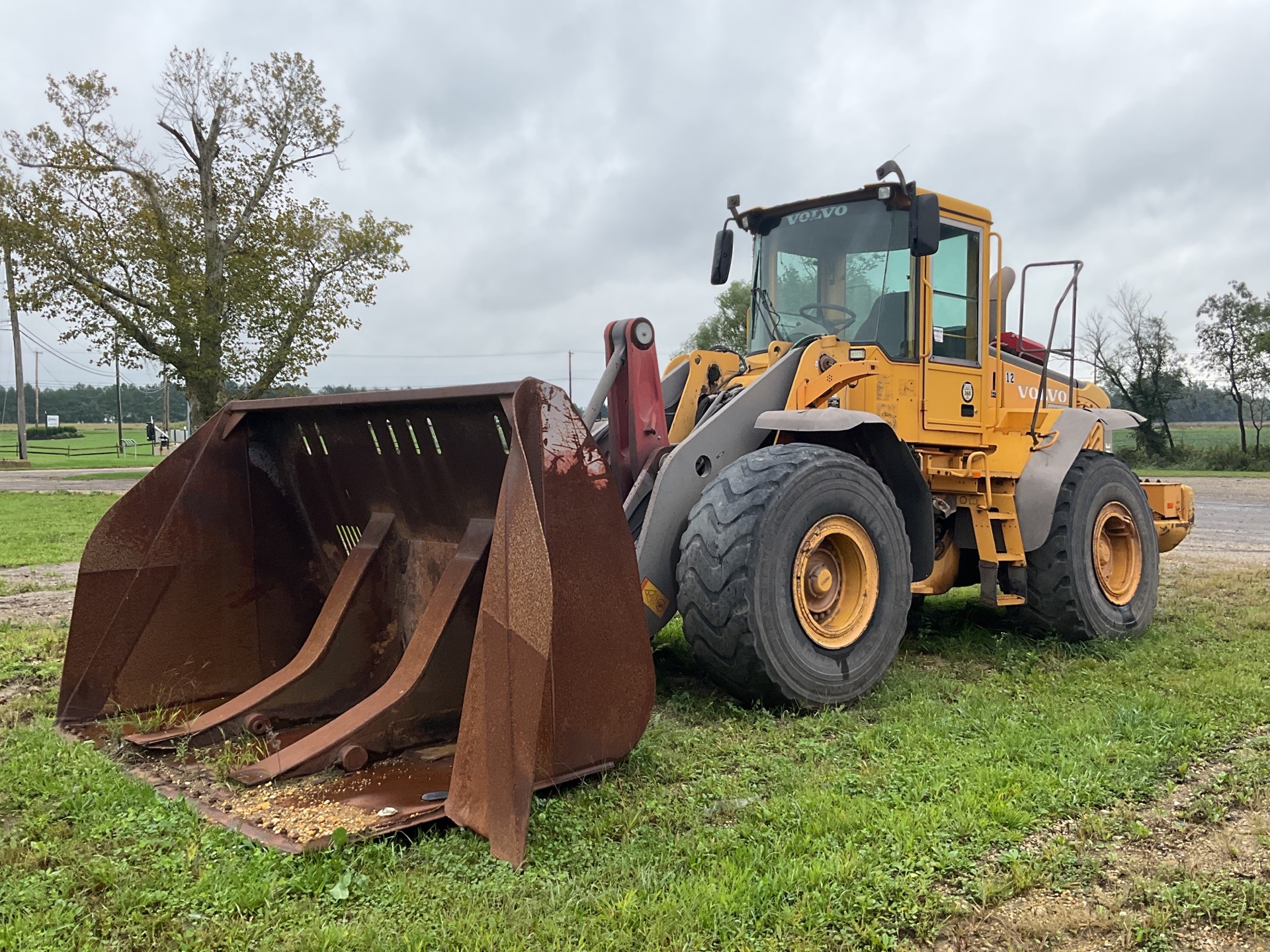 2003 Volvo L120E Wheel Loader (Inoperable)