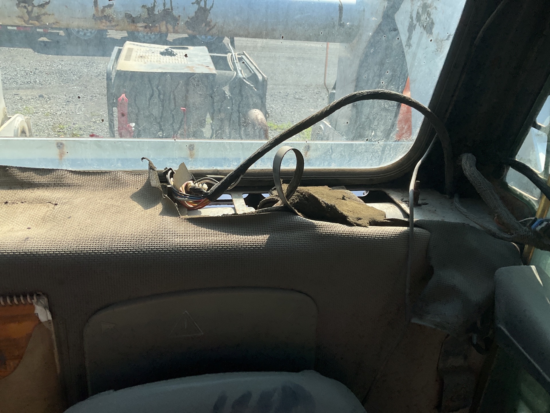 Photo - 25