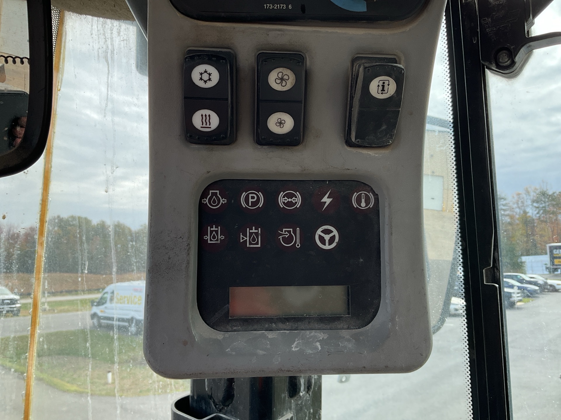 Photo - 5
