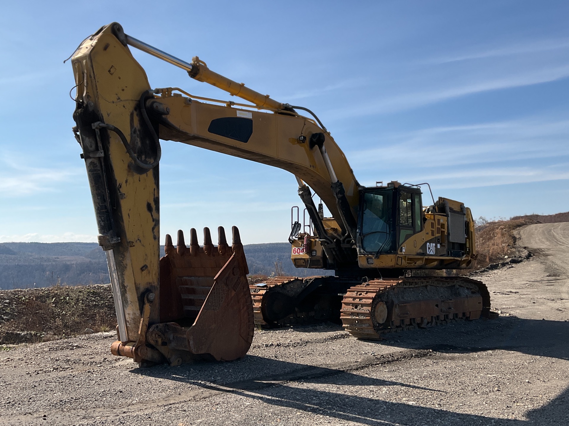 2009 Cat 365CL Tracked Excavator (Inoperable)