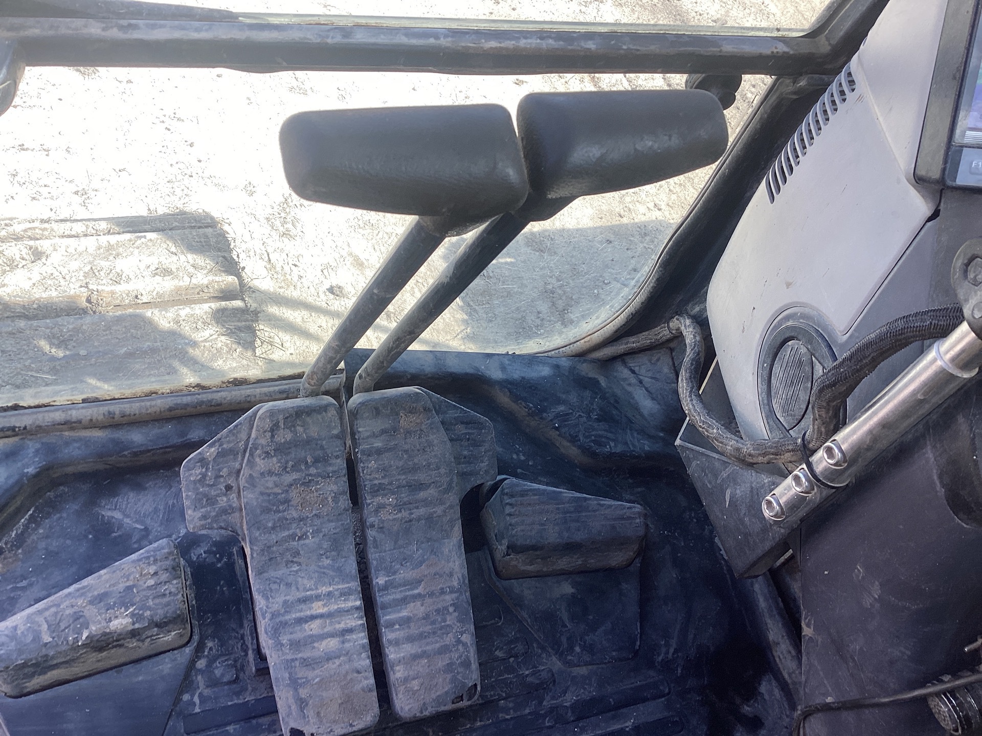 Photo - 24