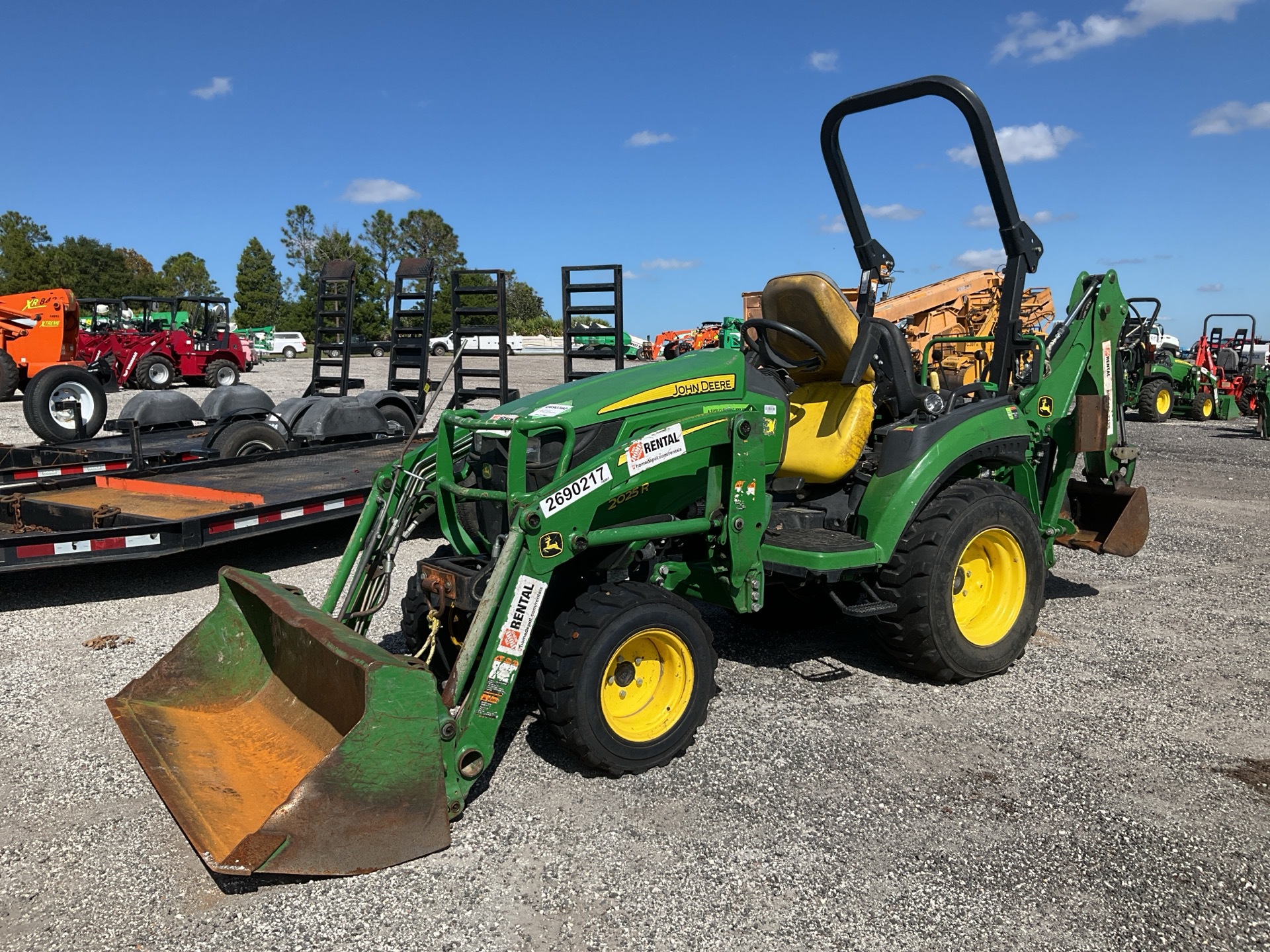 2018 John Deere 2025R 4x4 Backhoe Loader