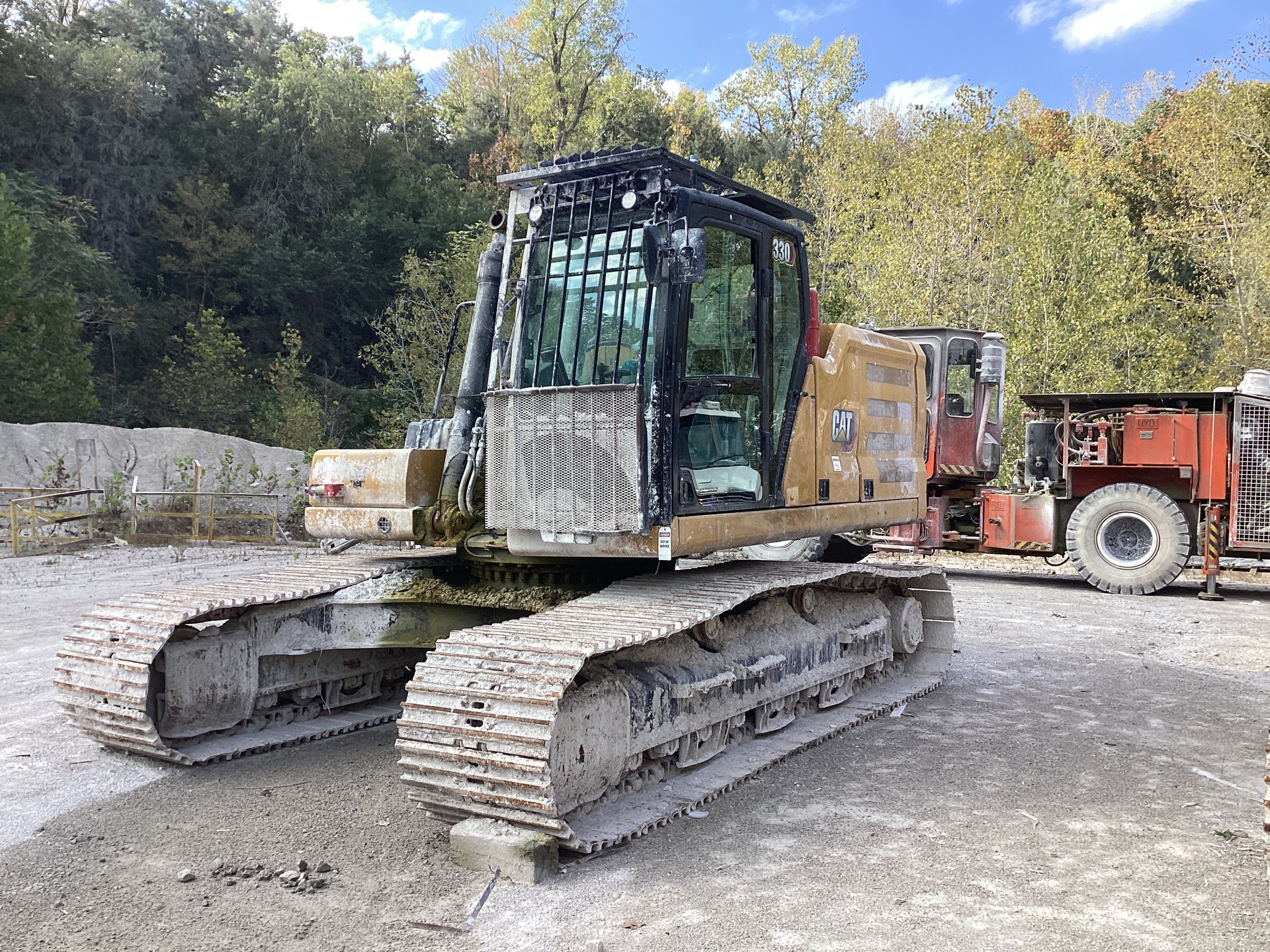 2020 Cat 330 Tracked Excavator (Inoperable)