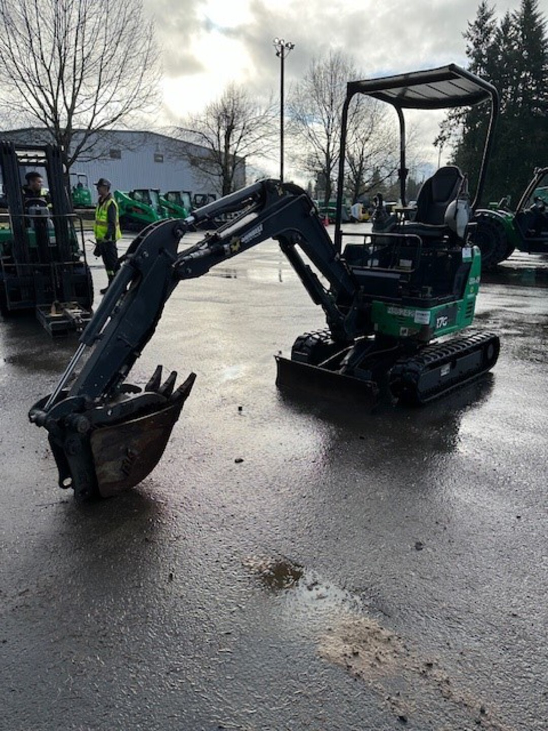 2017 John Deere 17G Mini Excavator