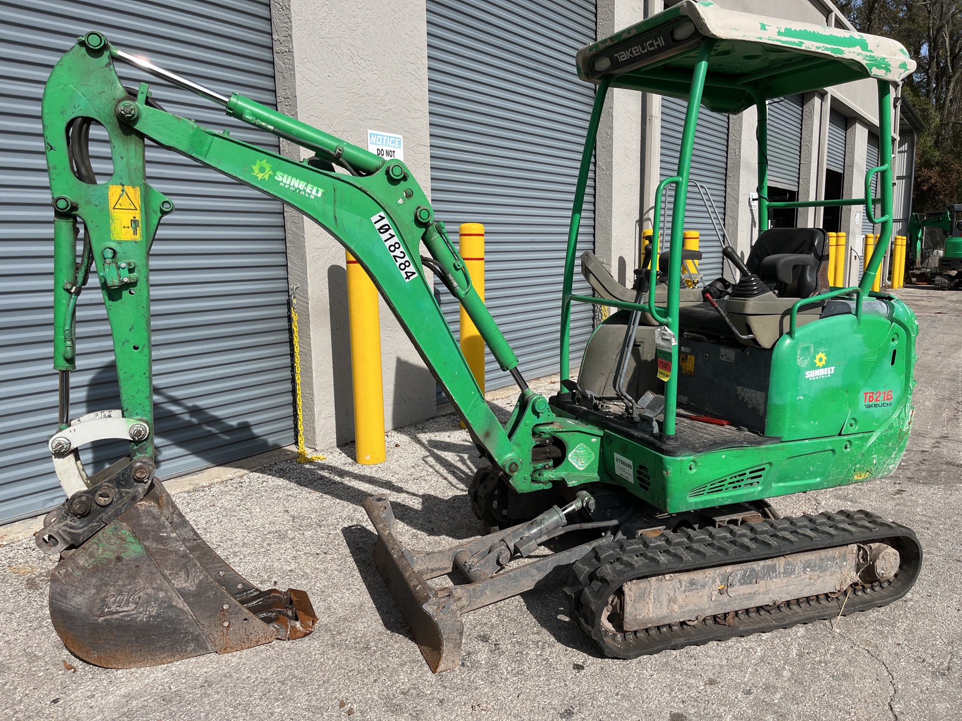 2017 Takeuchi TB216 Mini Excavator