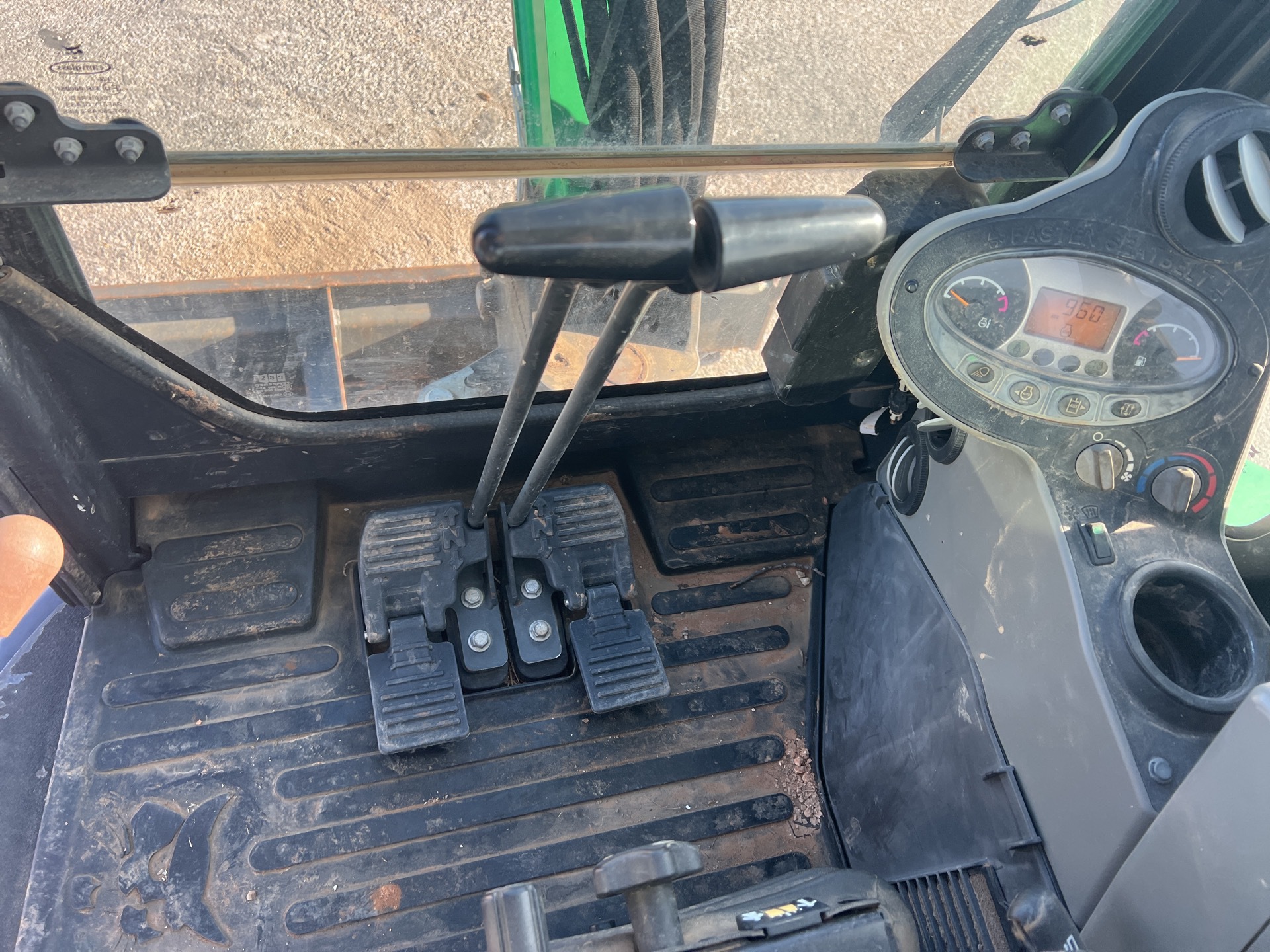 Photo - 12