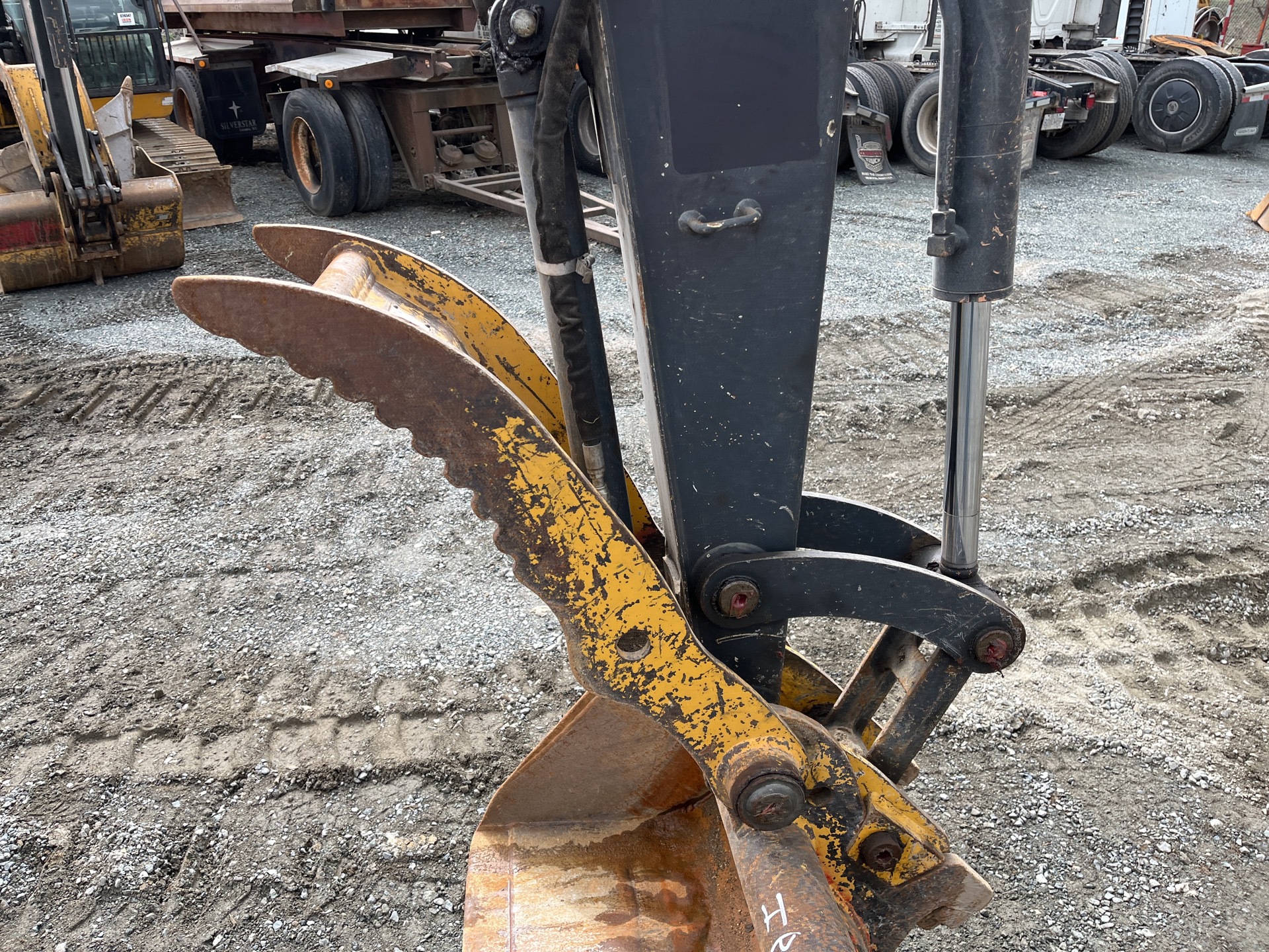 Photo - 18