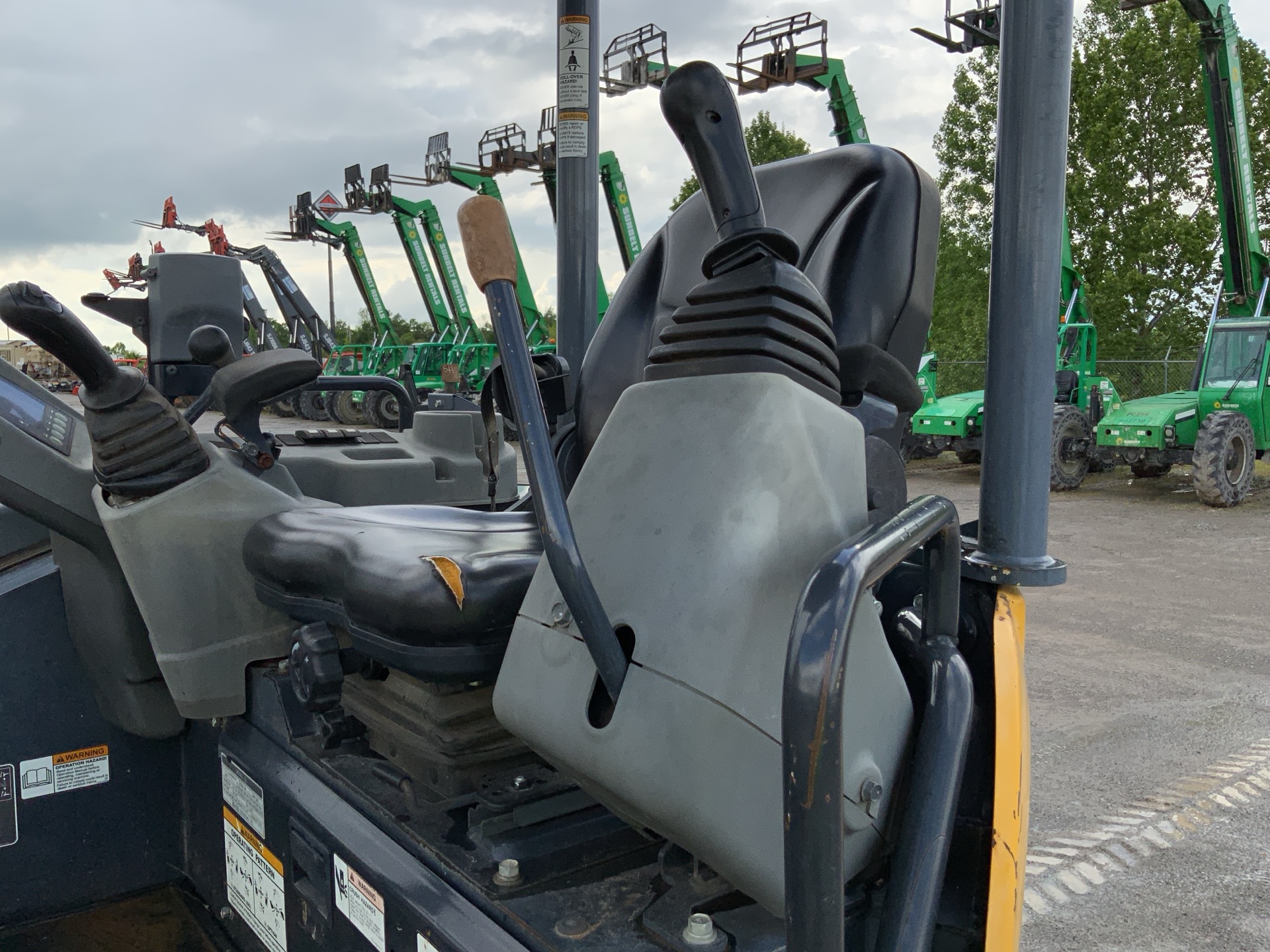 Photo - 12
