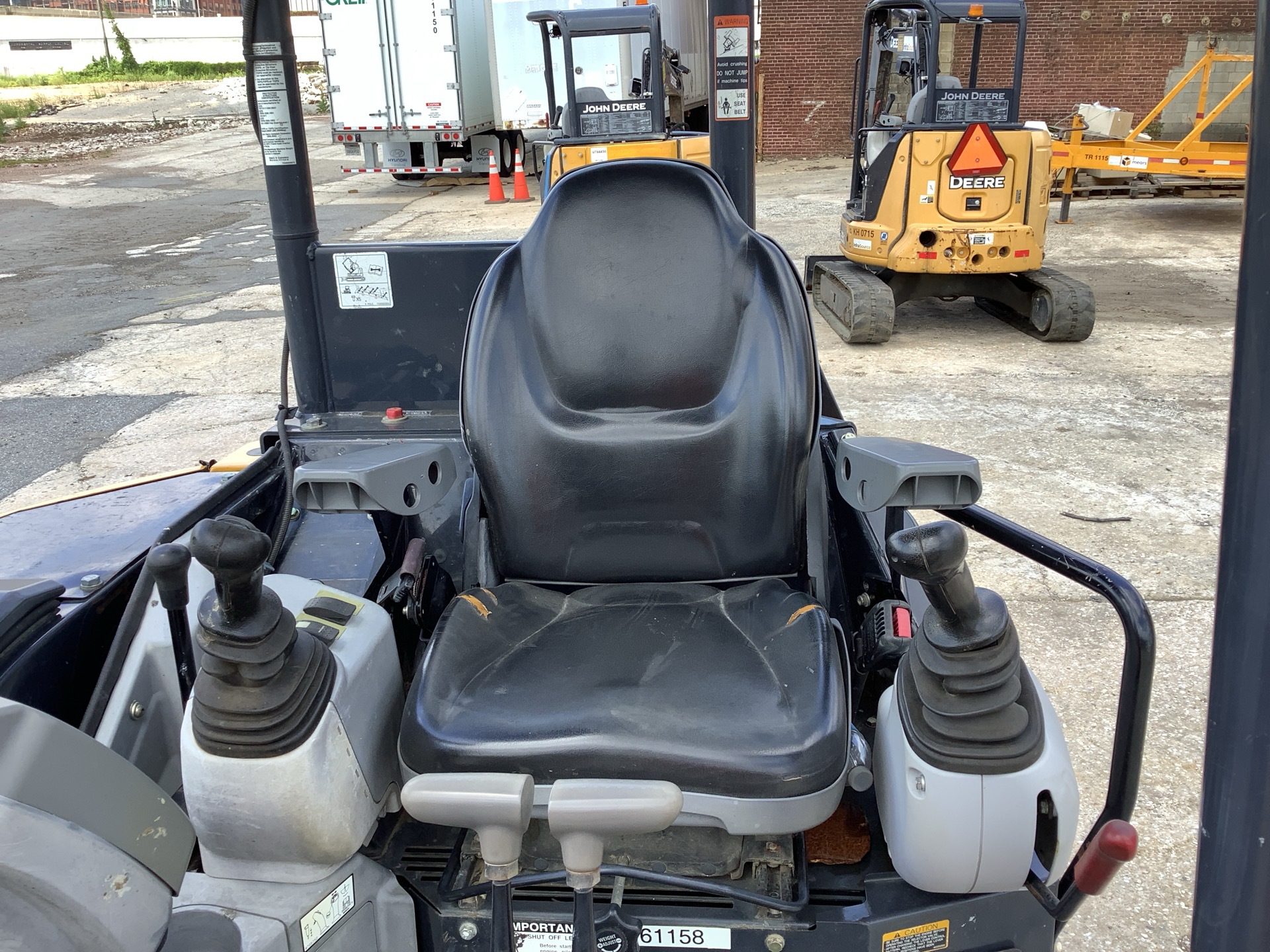 Photo - 16