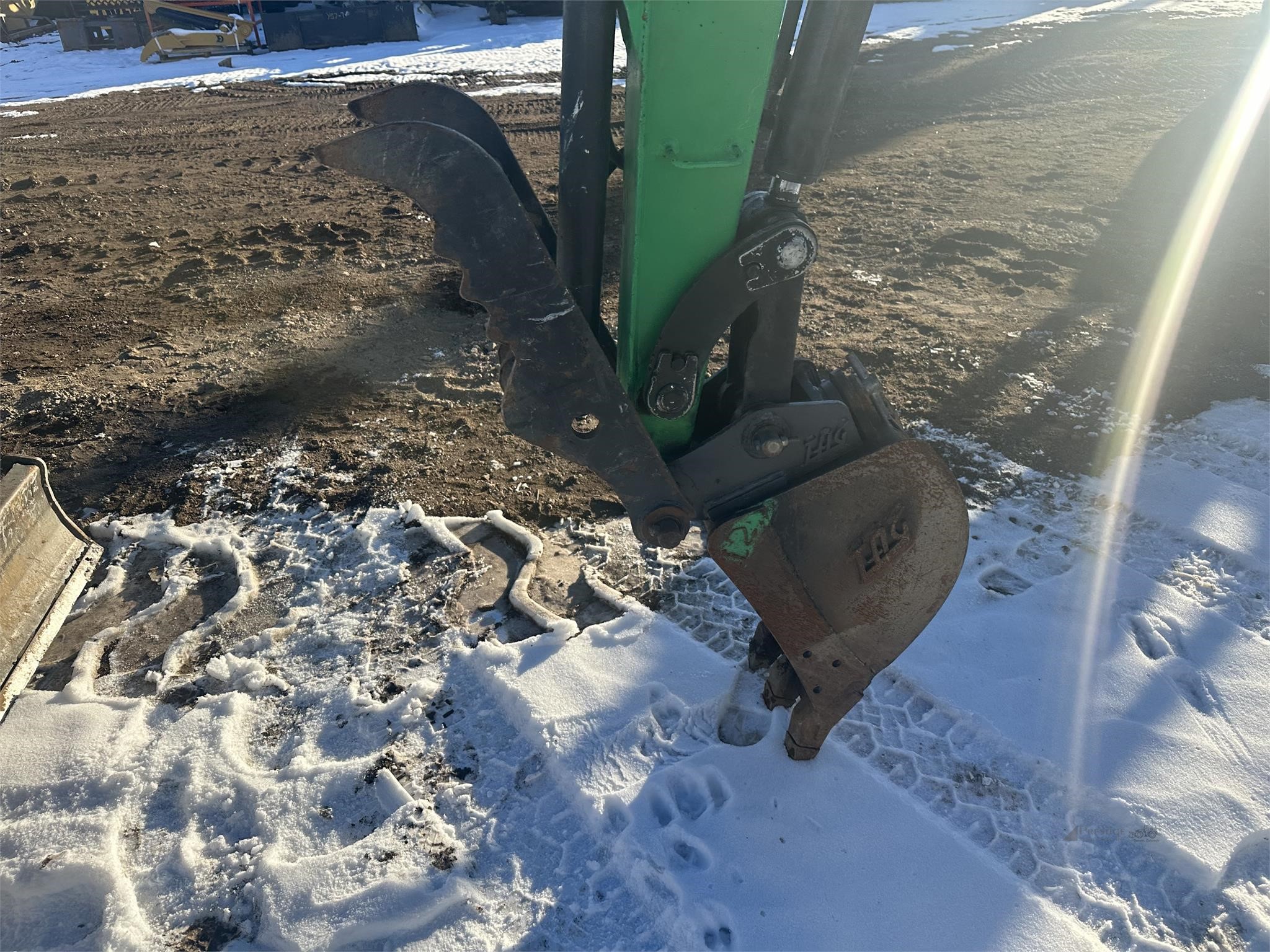 Photo - 16