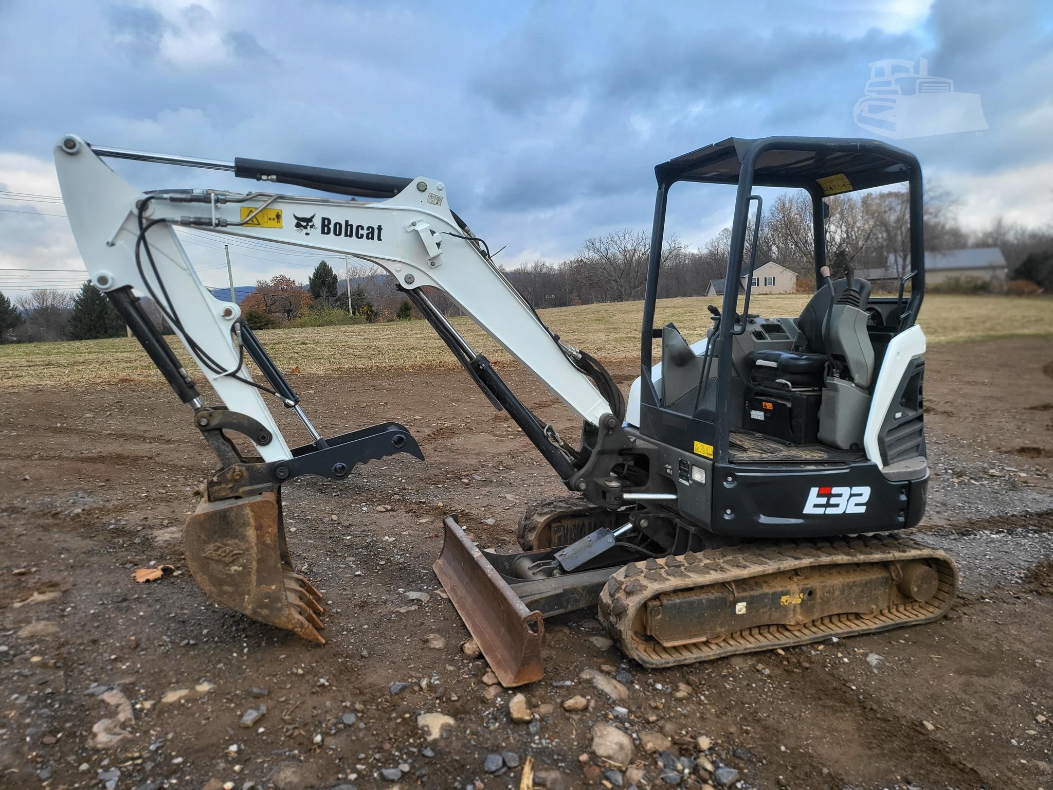 2018 BOBCAT E32
