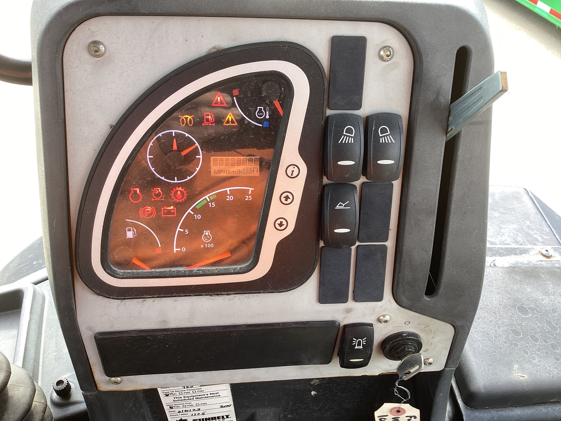 Photo - 25