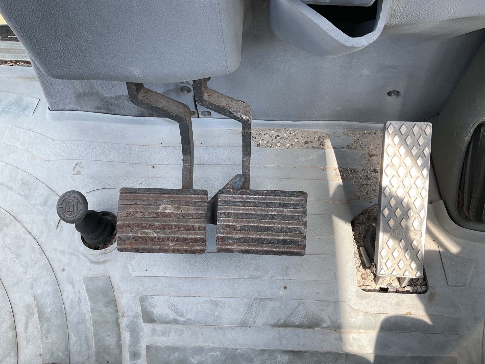 Photo - 11