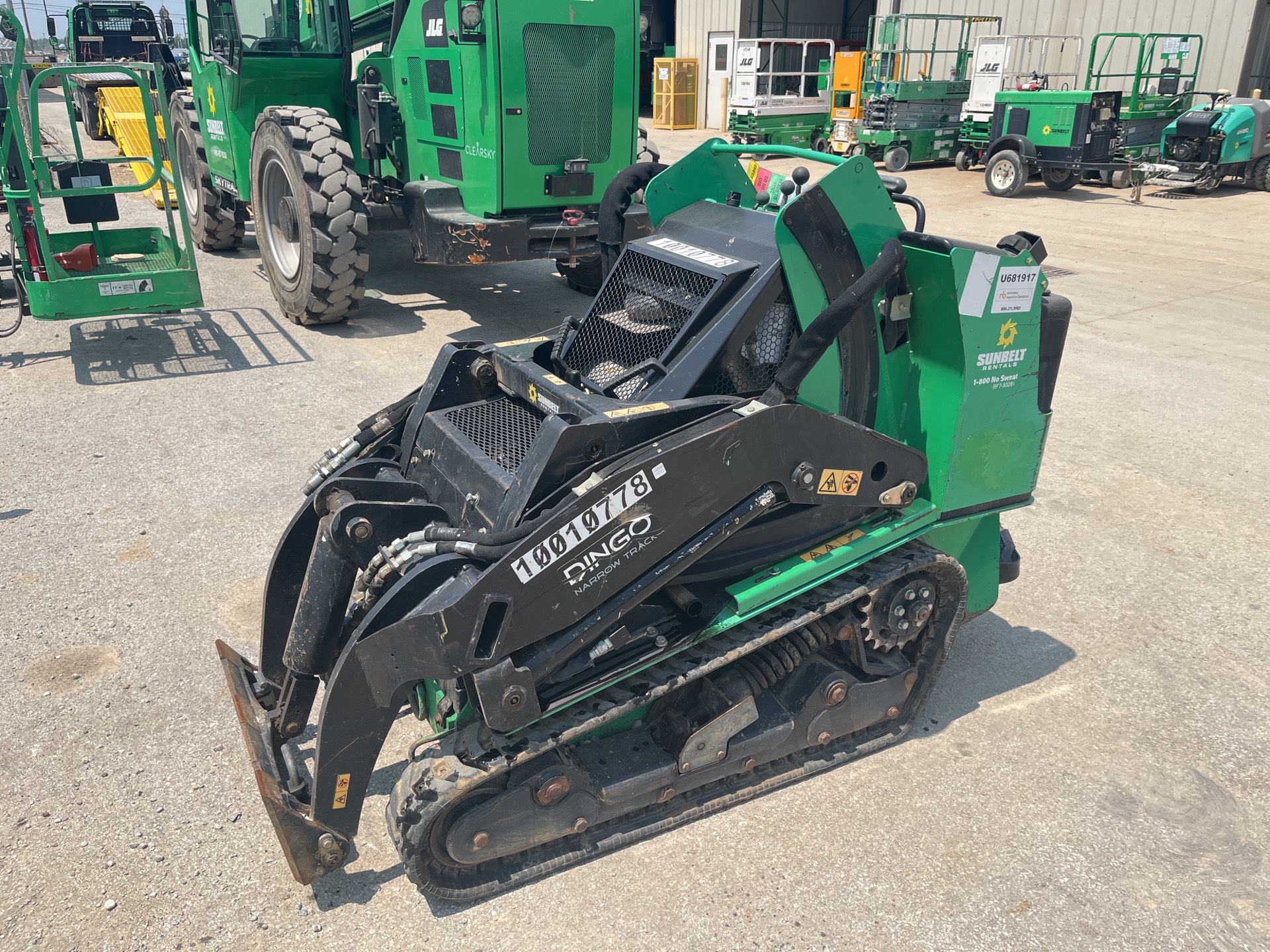 2017 Toro 22327G Mini Compact Track Loader