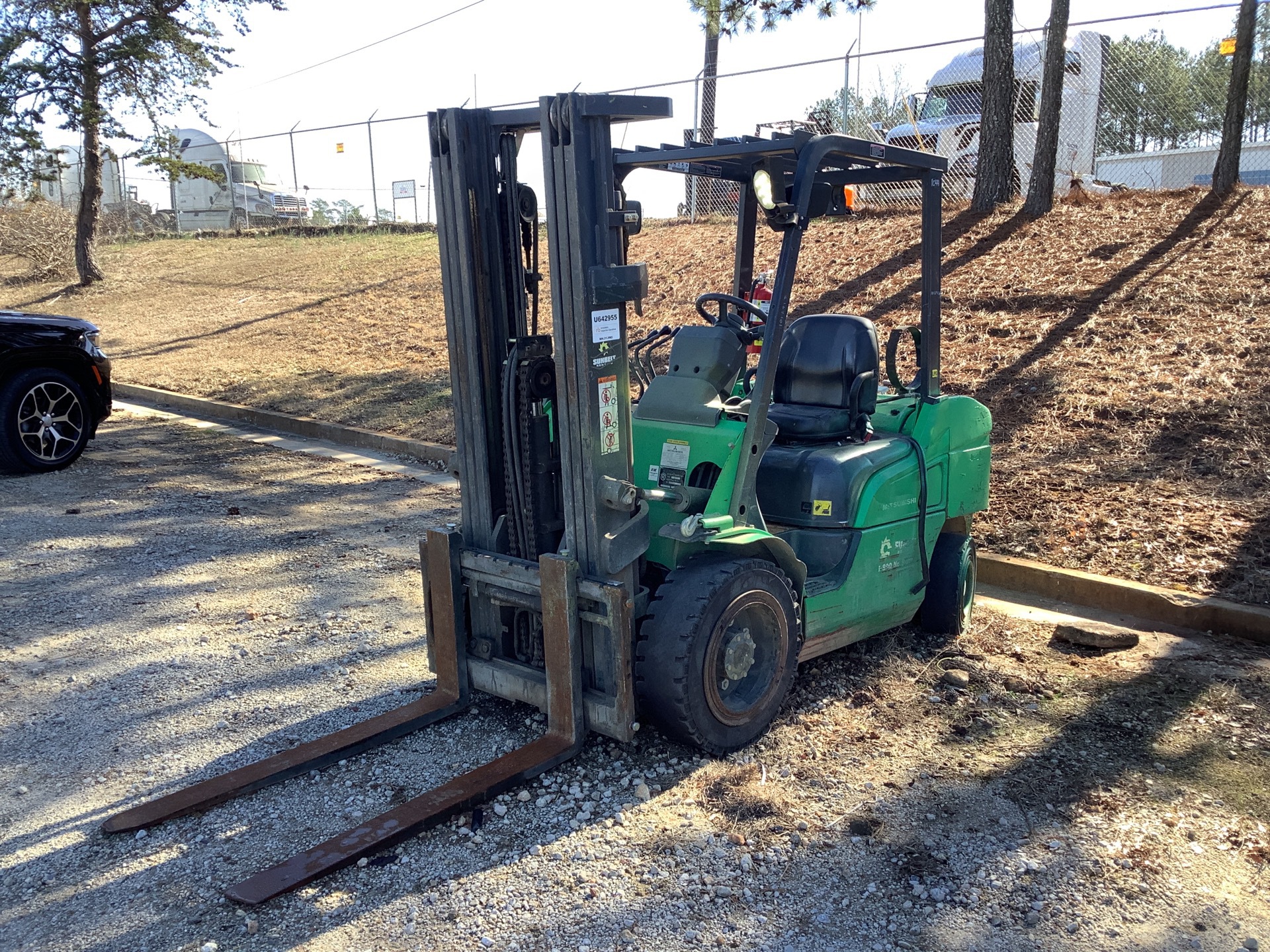 2017 Mitsubishi FG30N 5500 lb Pneumatic Tire Forklift
