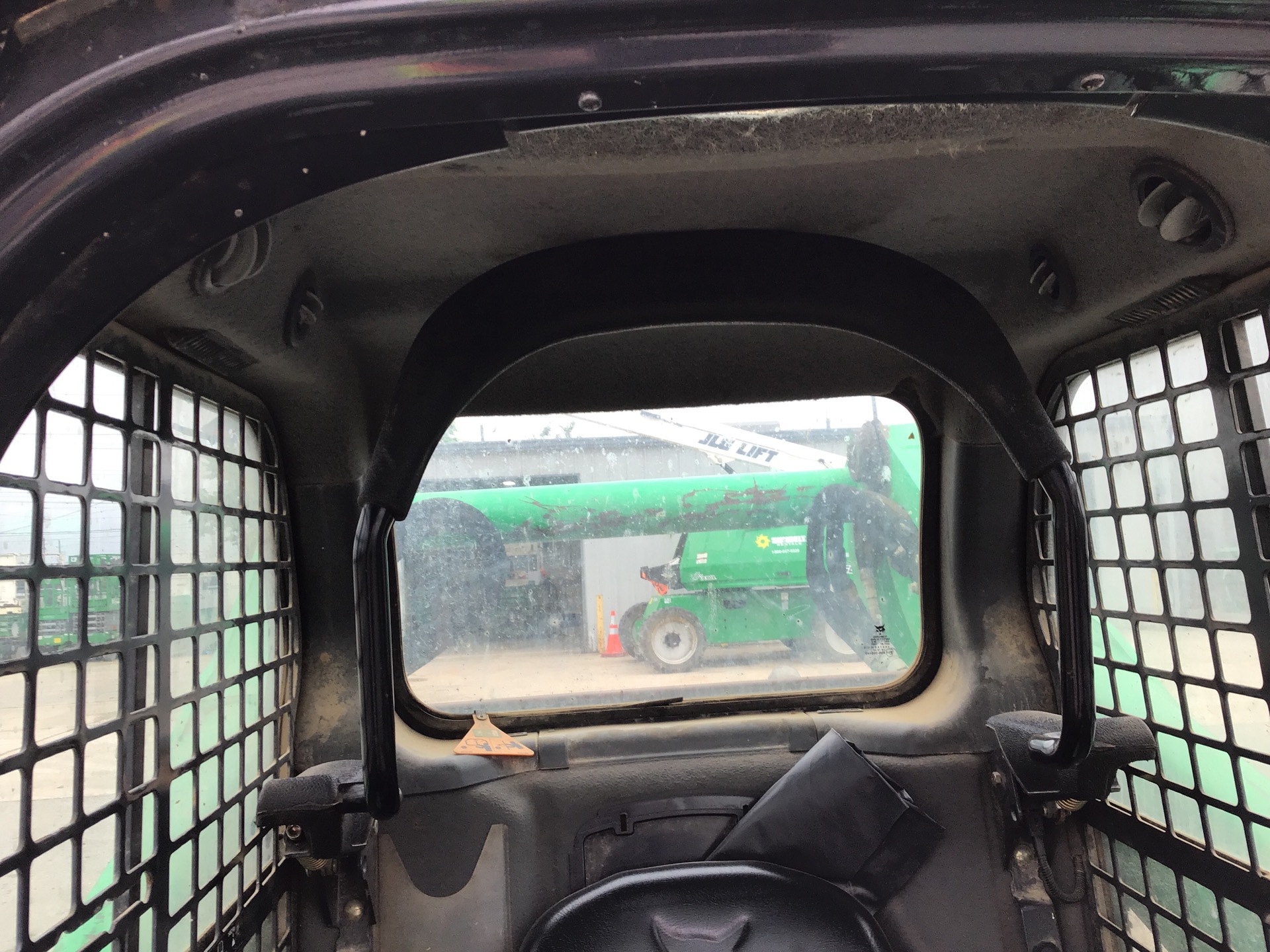 Photo - 12