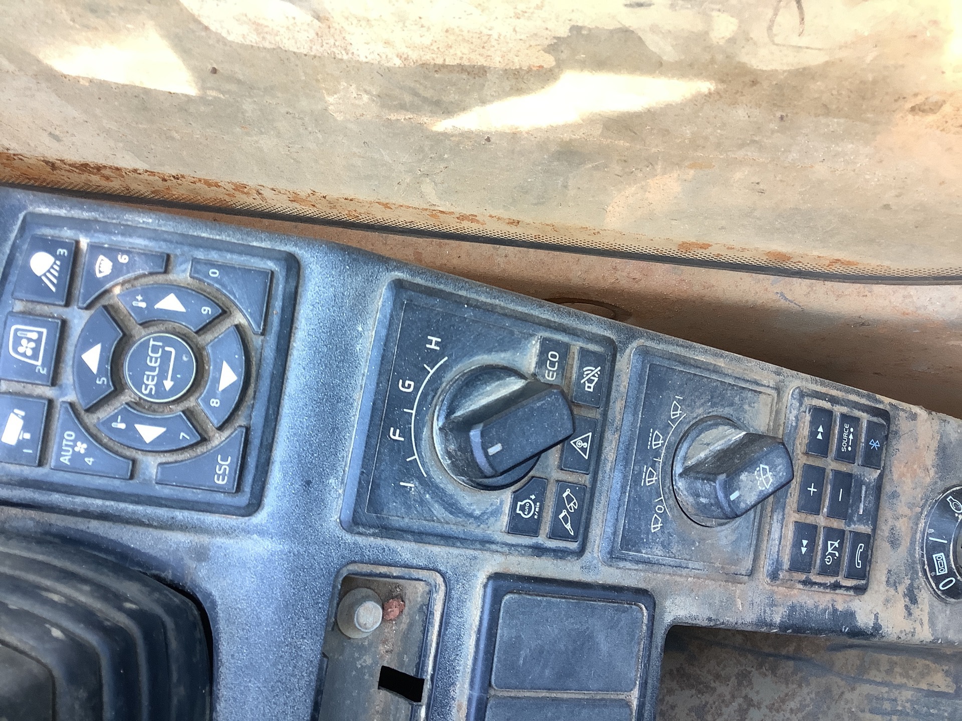 Photo - 25