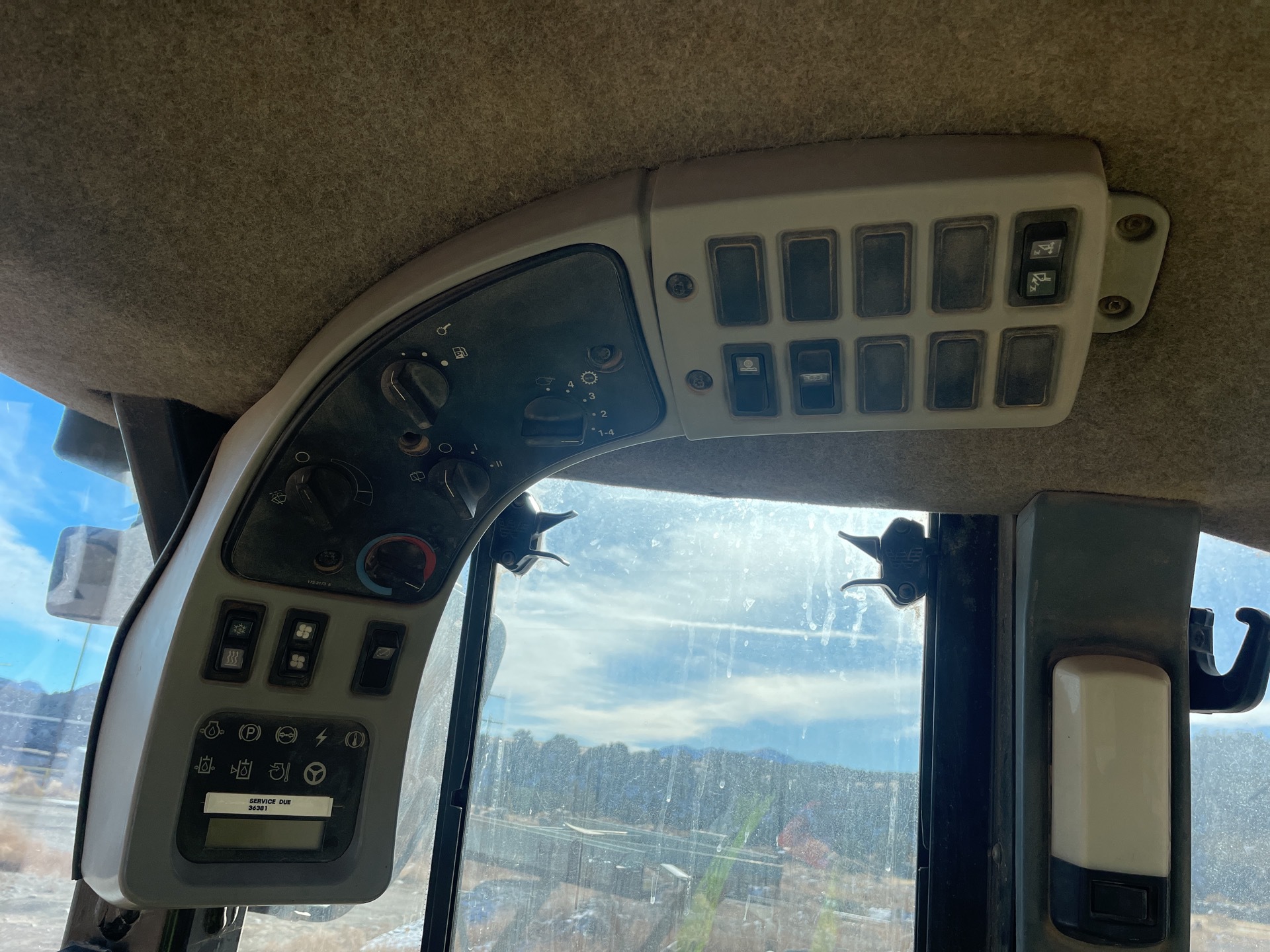 Photo - 17