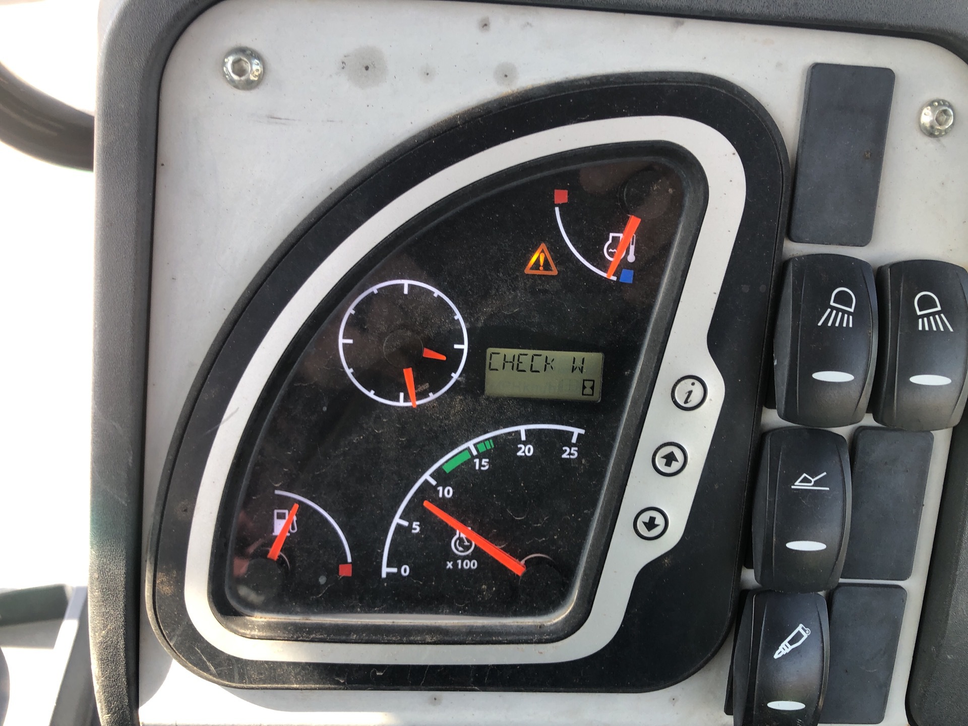 Photo - 18
