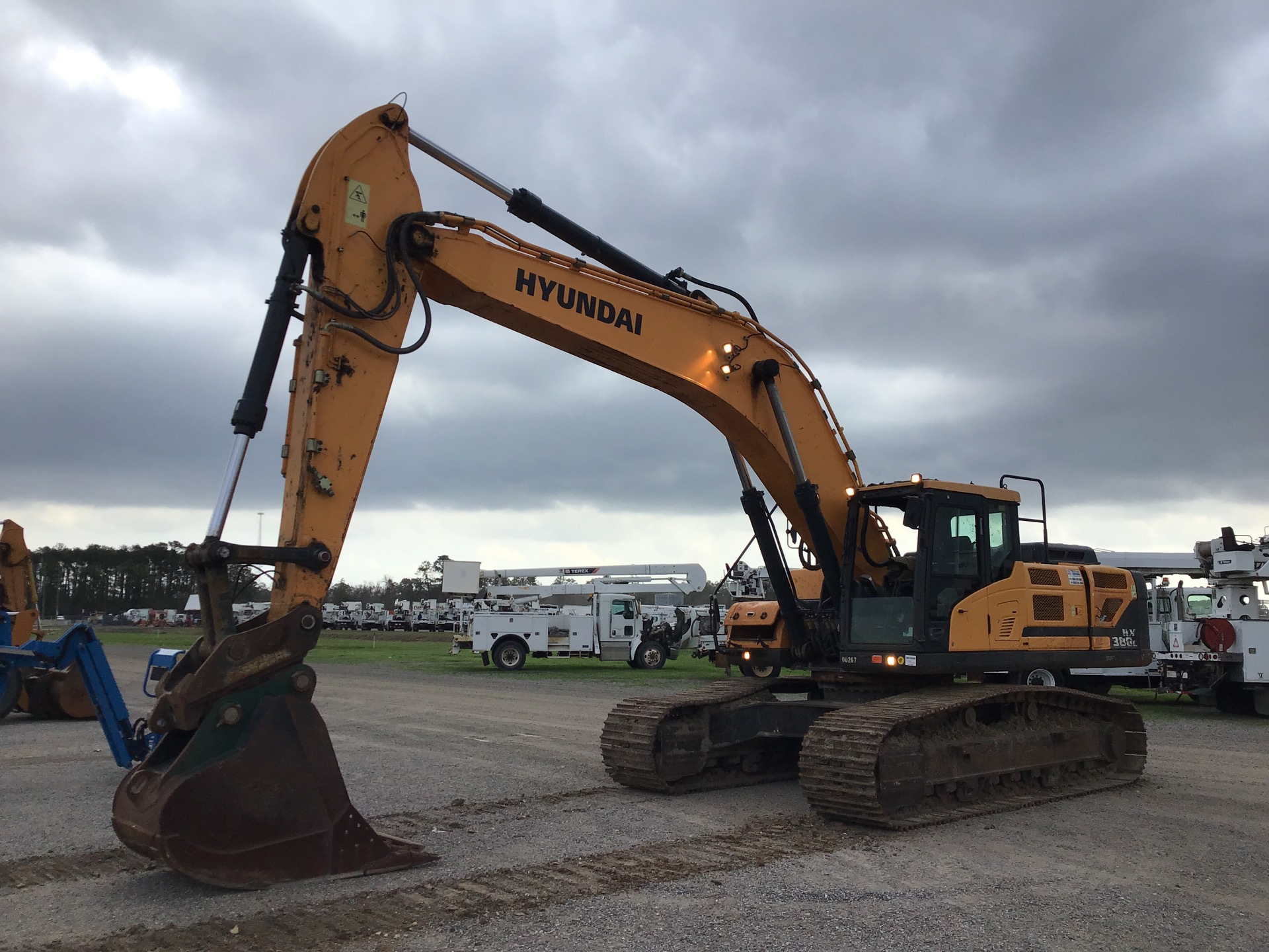 2018 Hyundai HX380L Tracked Excavator