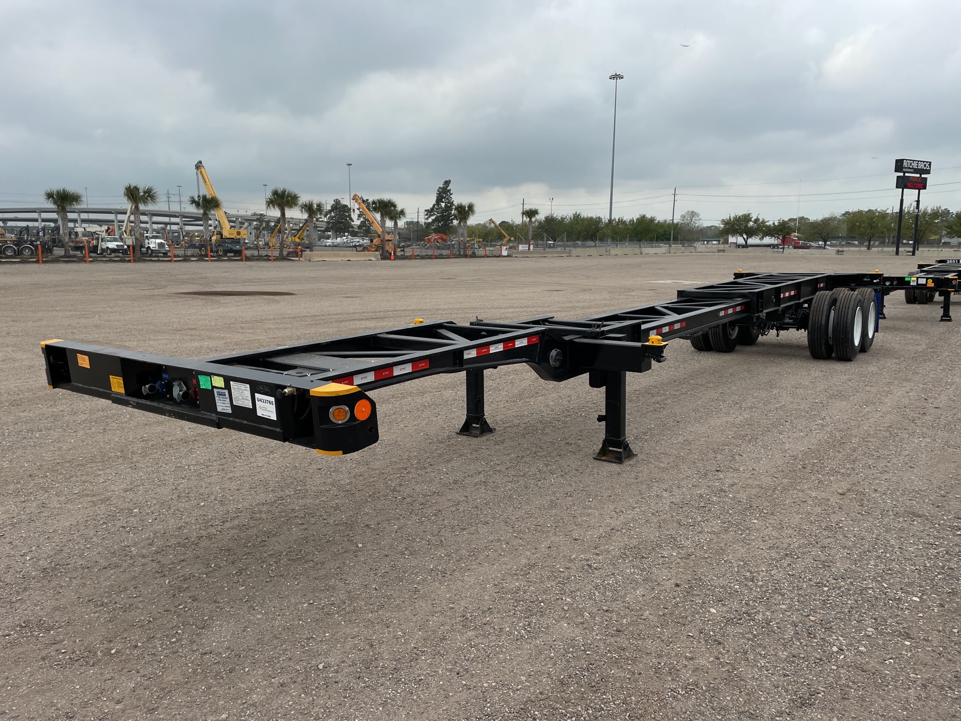 2023 Atro T/A Extendable 20 ft -40 ft Container Trailer (Unused)