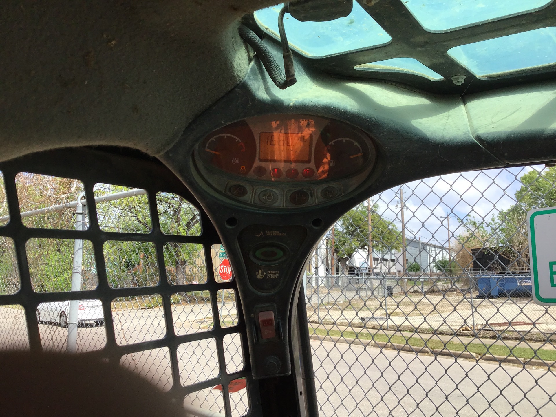 Photo - 6