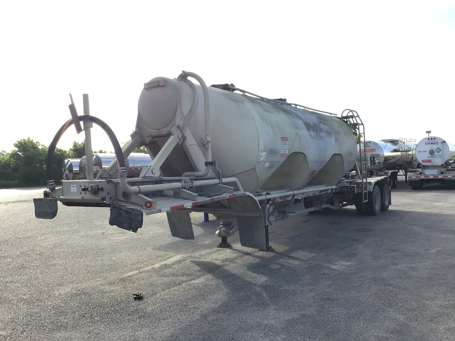 2003 Heil 1040 cft T/A Pneumatic Bulk Trailer