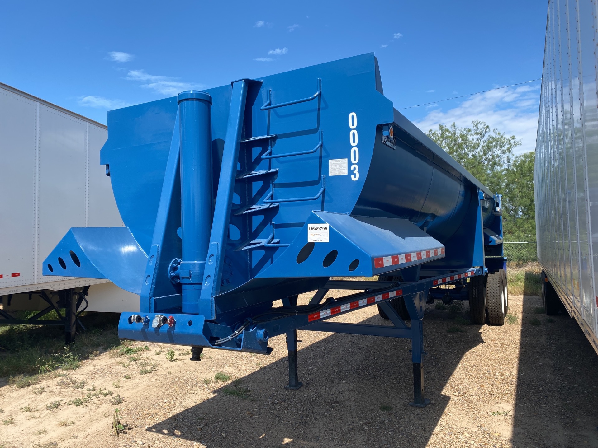 2024 Atro 31 ft 11 in T/A End Dump Trailer
