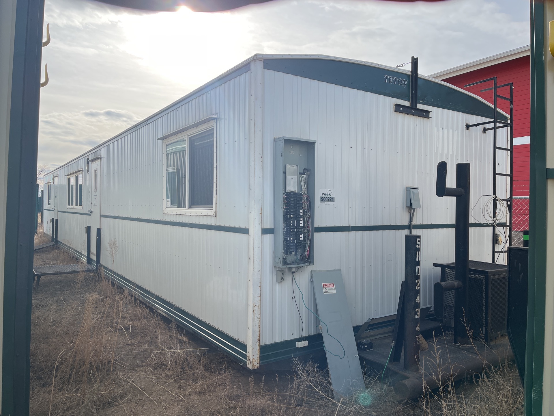 60 ft x 13 ft Skid-Mounted Crew House Trailer