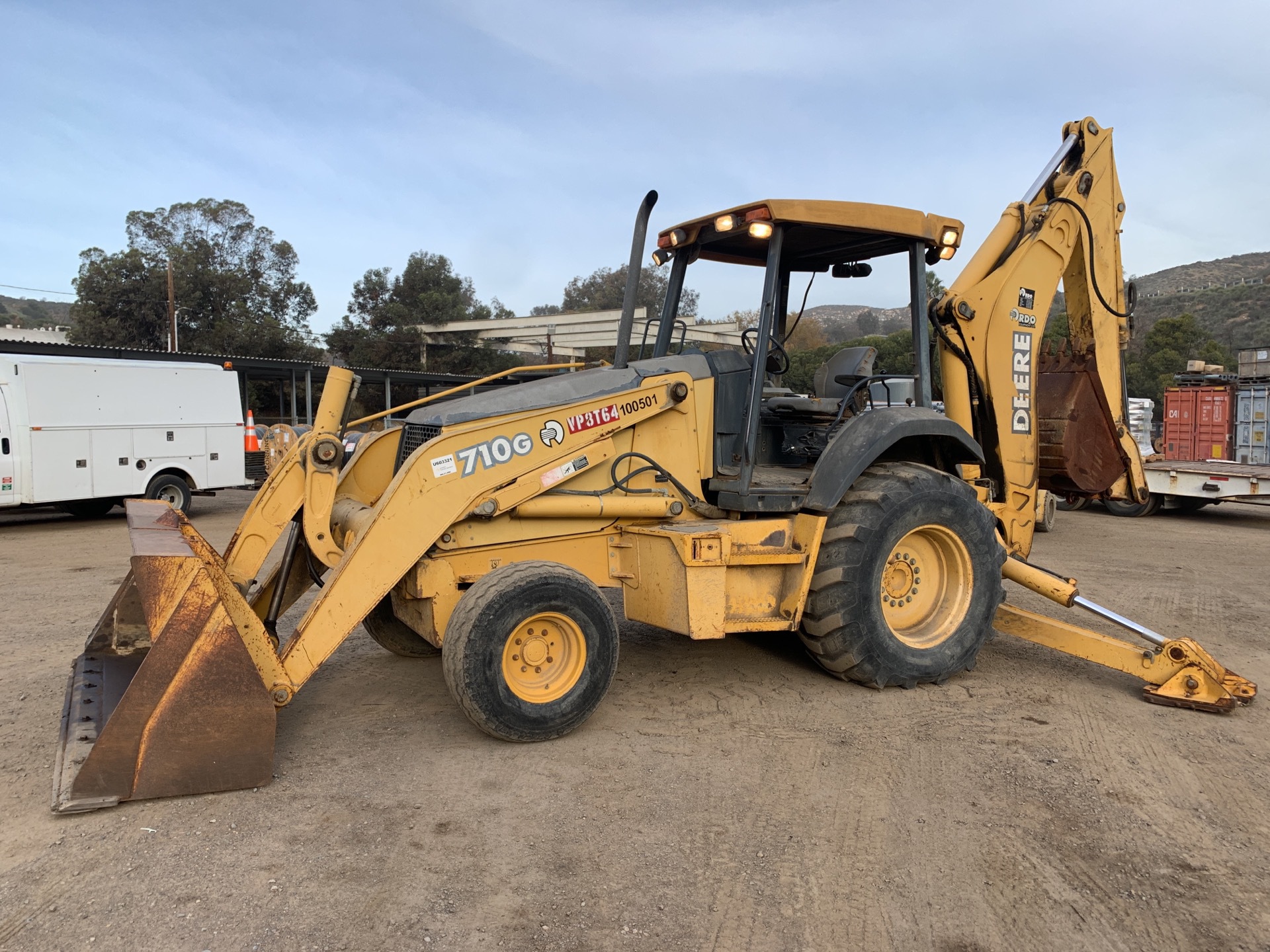 2005 John Deere 710G 4x2 Backhoe Loader