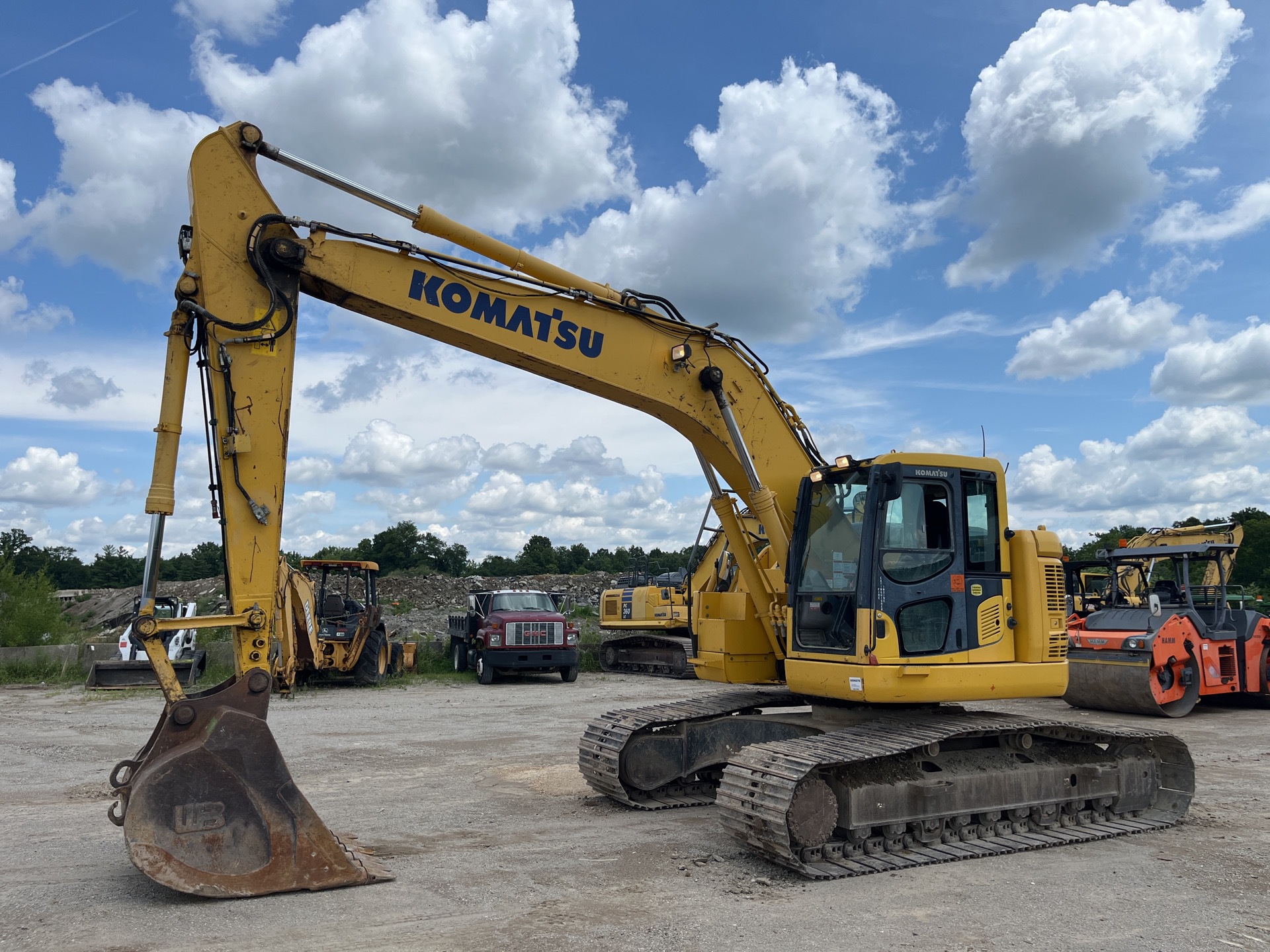 2015 Komatsu PC228USLC-10 Tracked Excavator