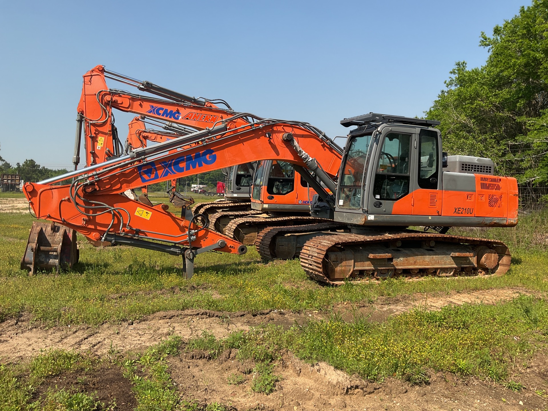 2019 XCMG XE210U Tracked Excavator