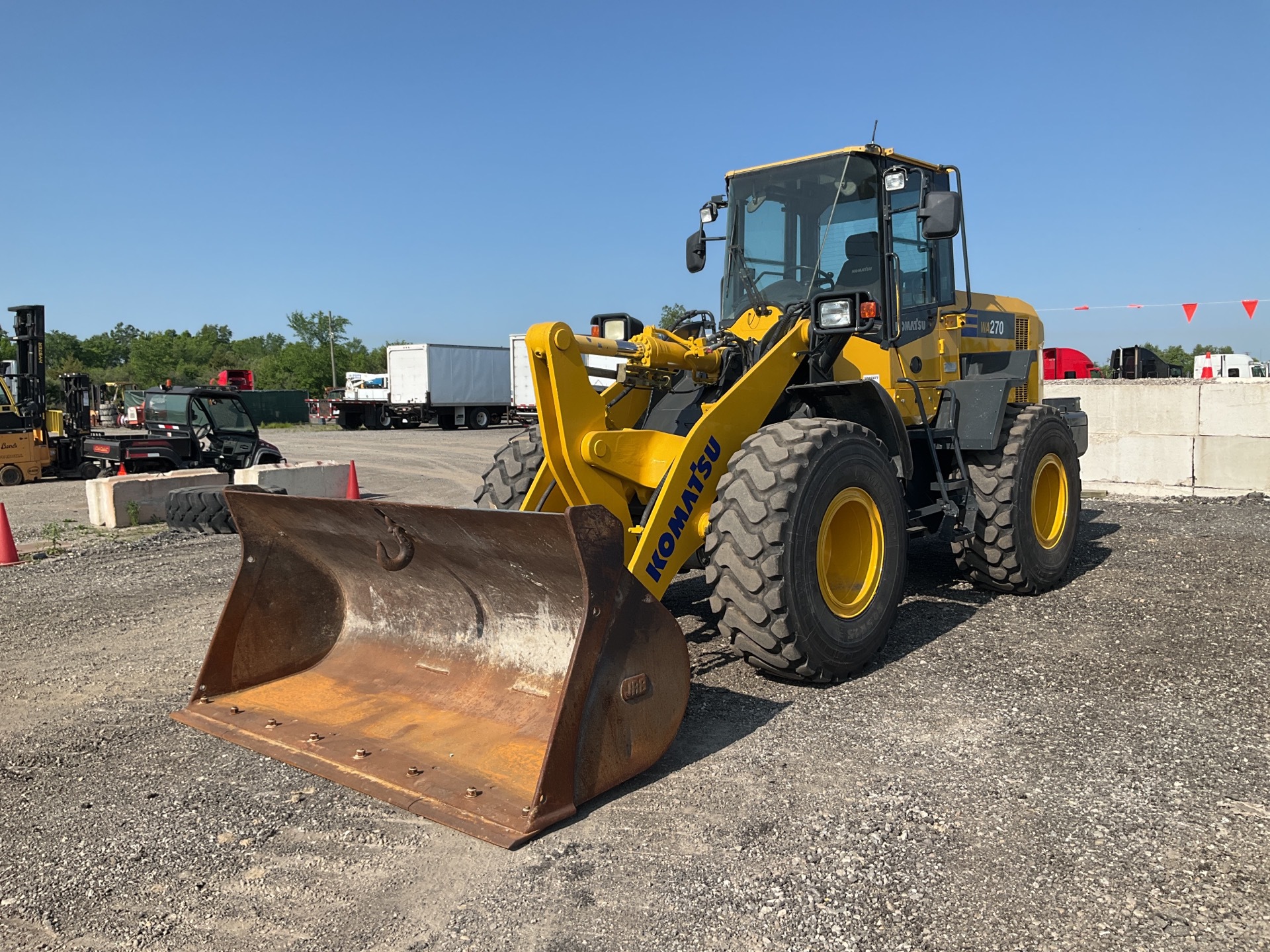 2015 Komatsu WA270-7 Wheel Loader