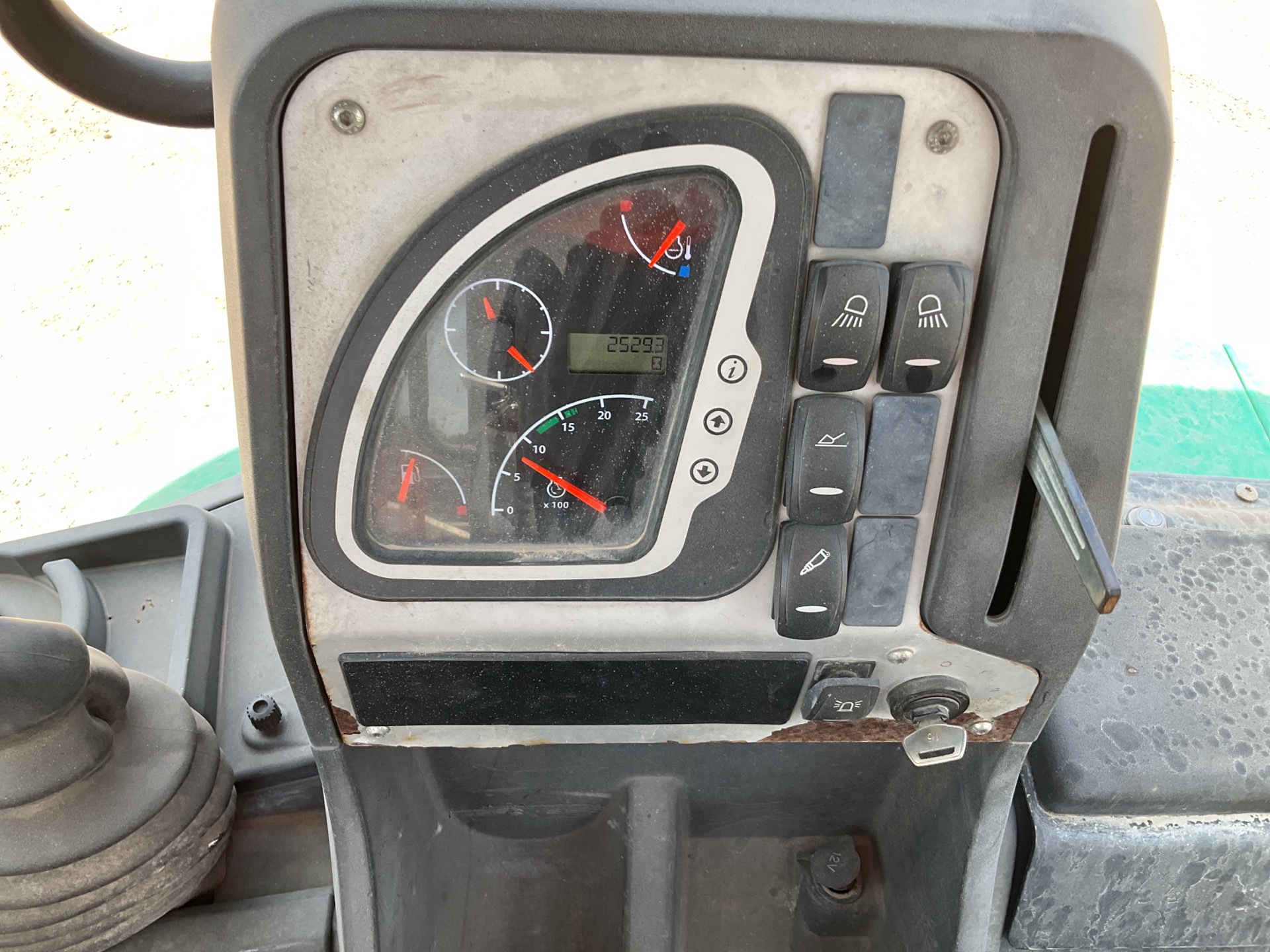 Photo - 42