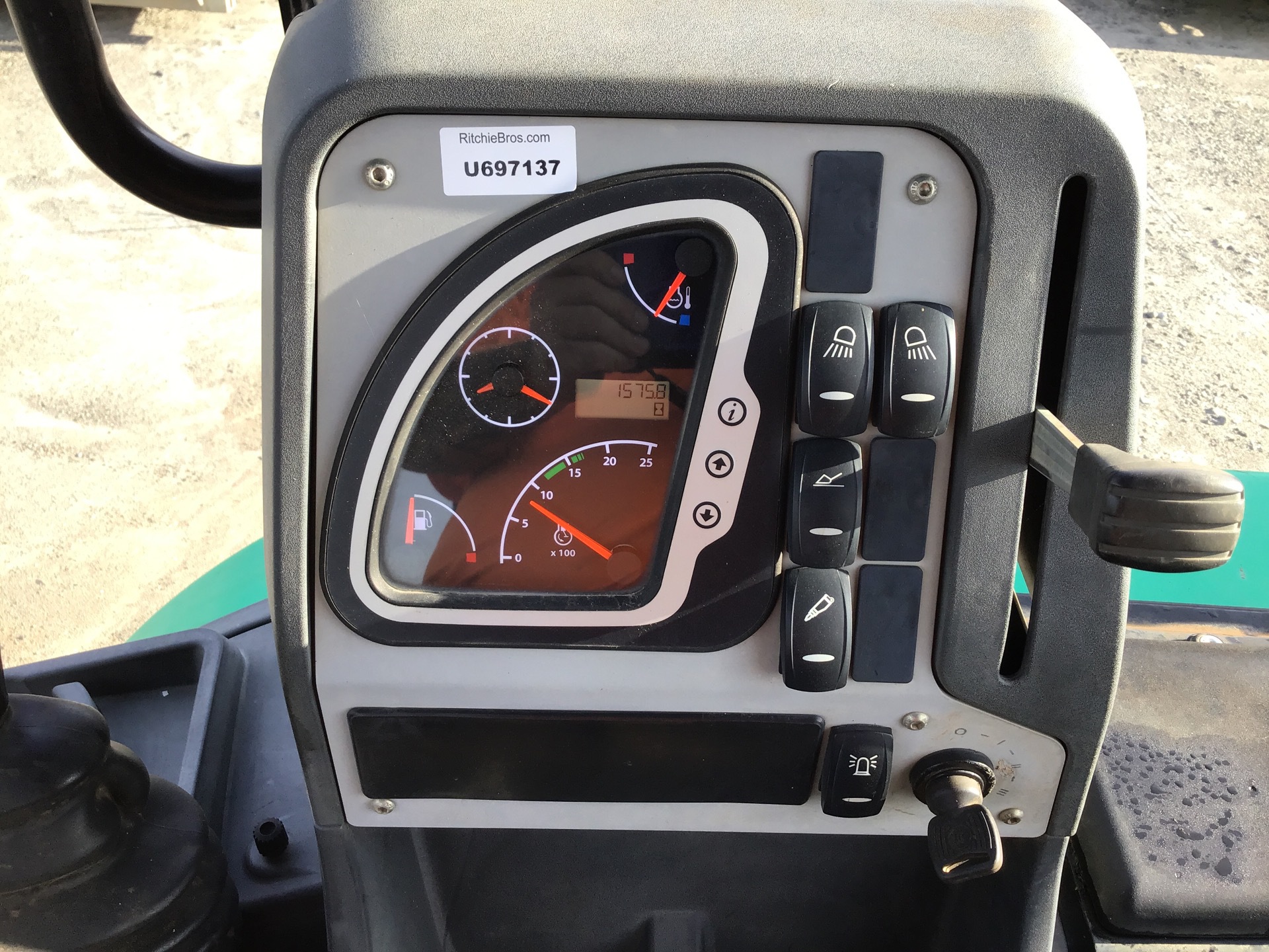 Photo - 25