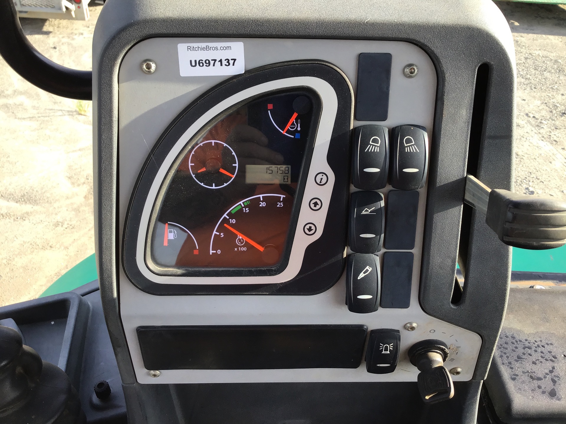 Photo - 27