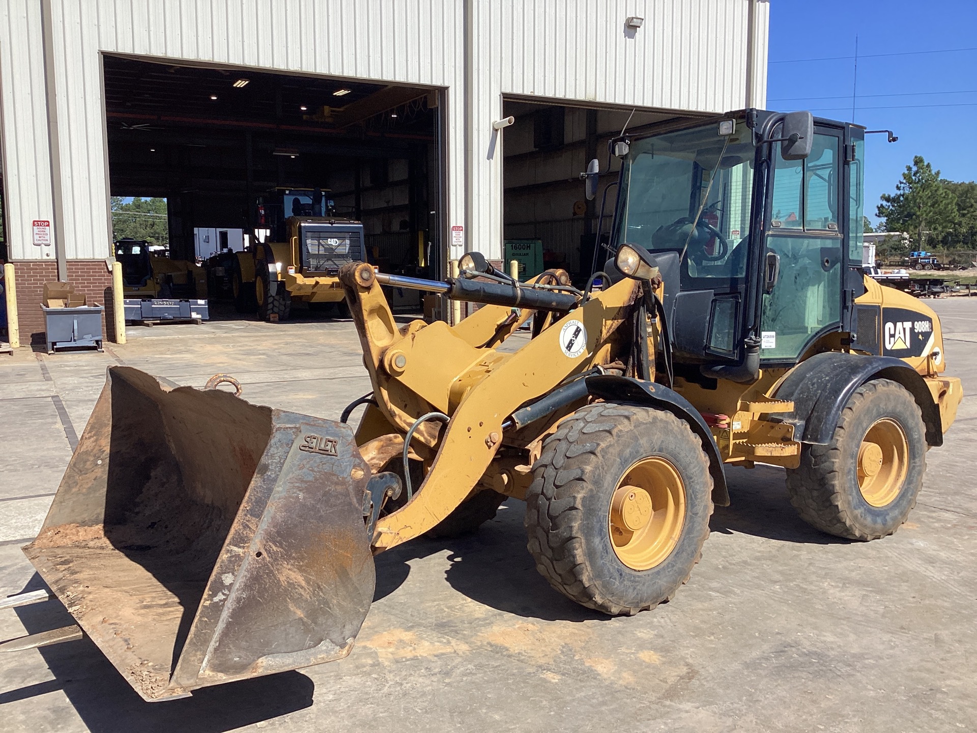 2014 Cat 908H2 Wheel Loader