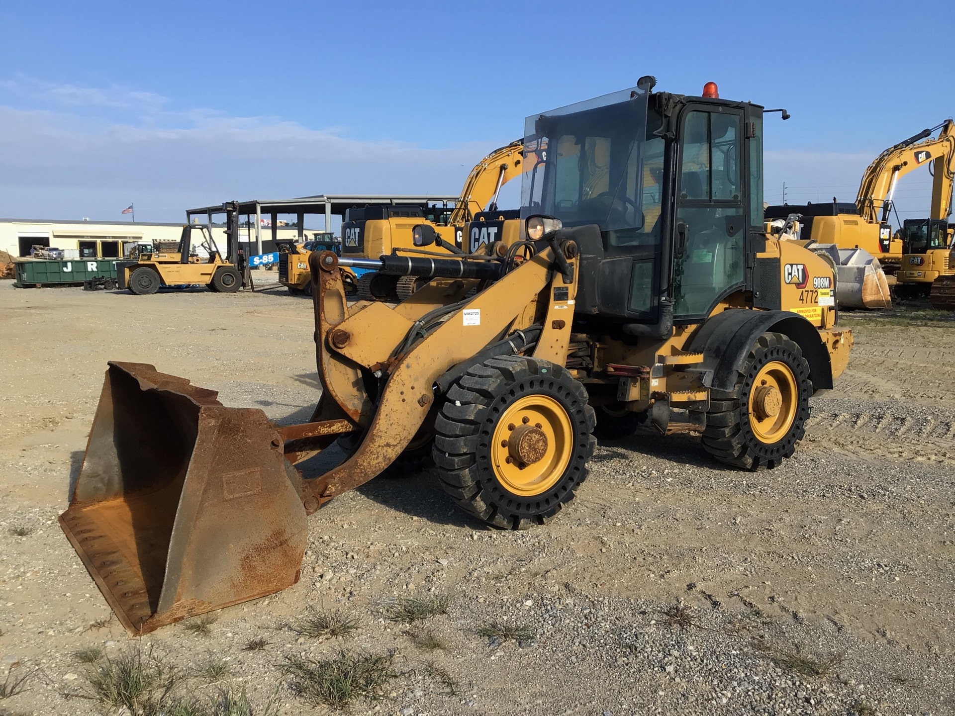 2021 Cat 908M Wheel Loader