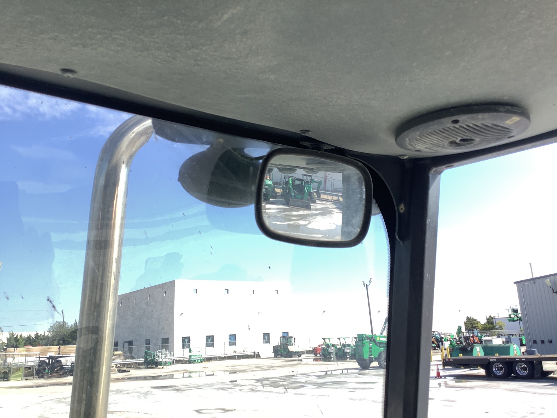 Photo - 10