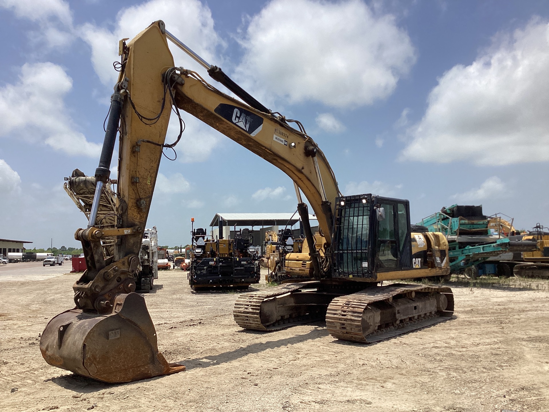 2011 Cat 329D L Tracked Excavator