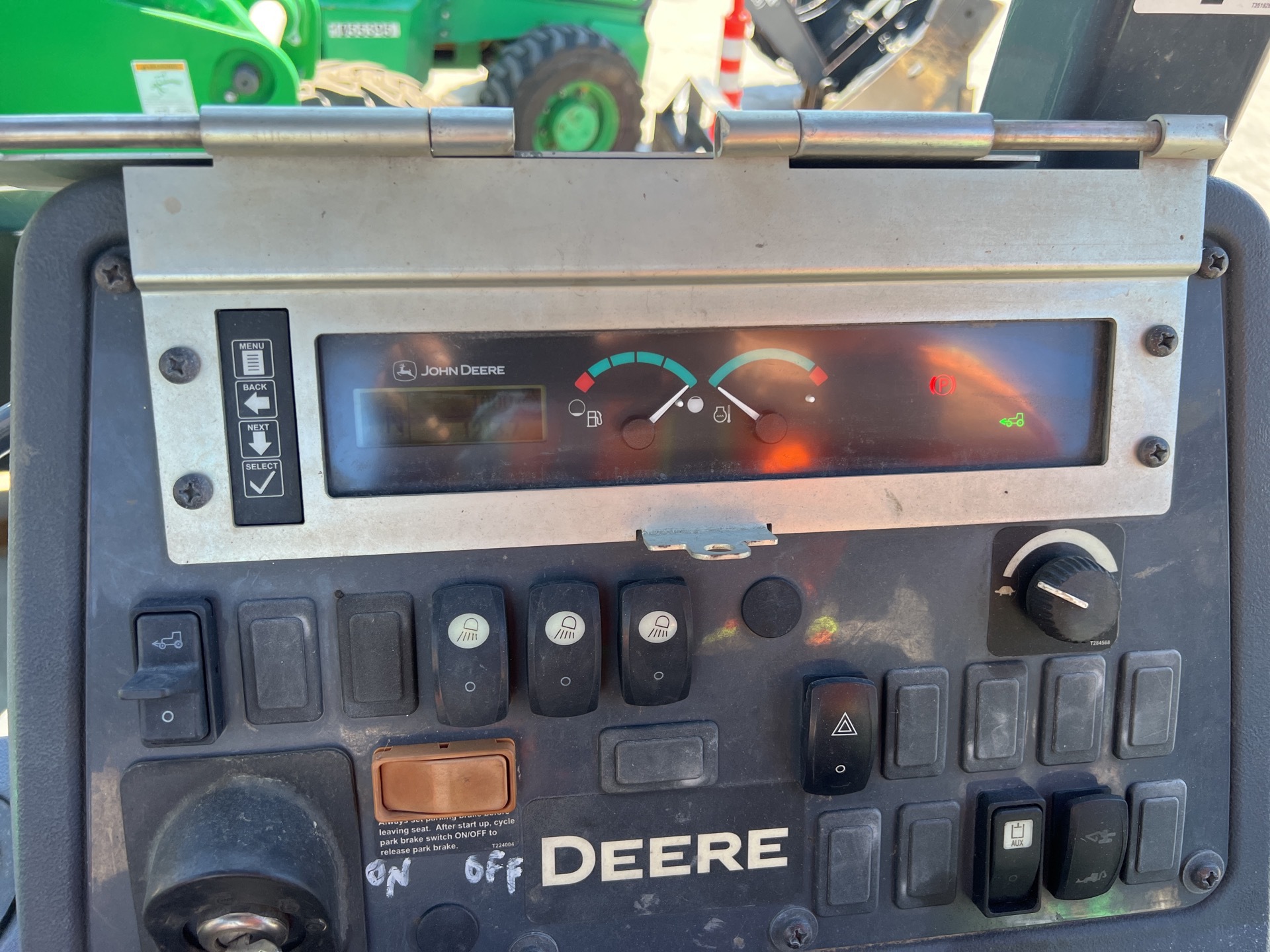 Photo - 19