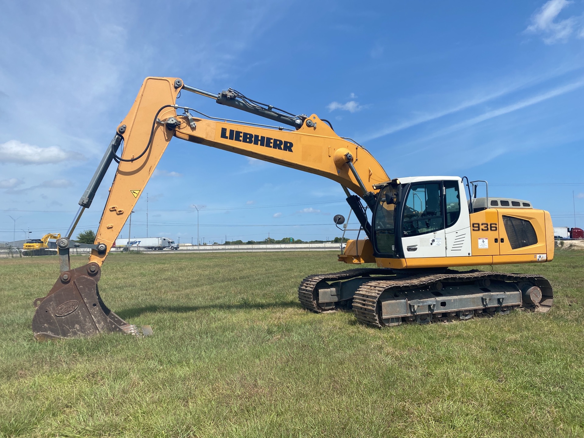 2016 Liebherr R936LC Tracked Excavator