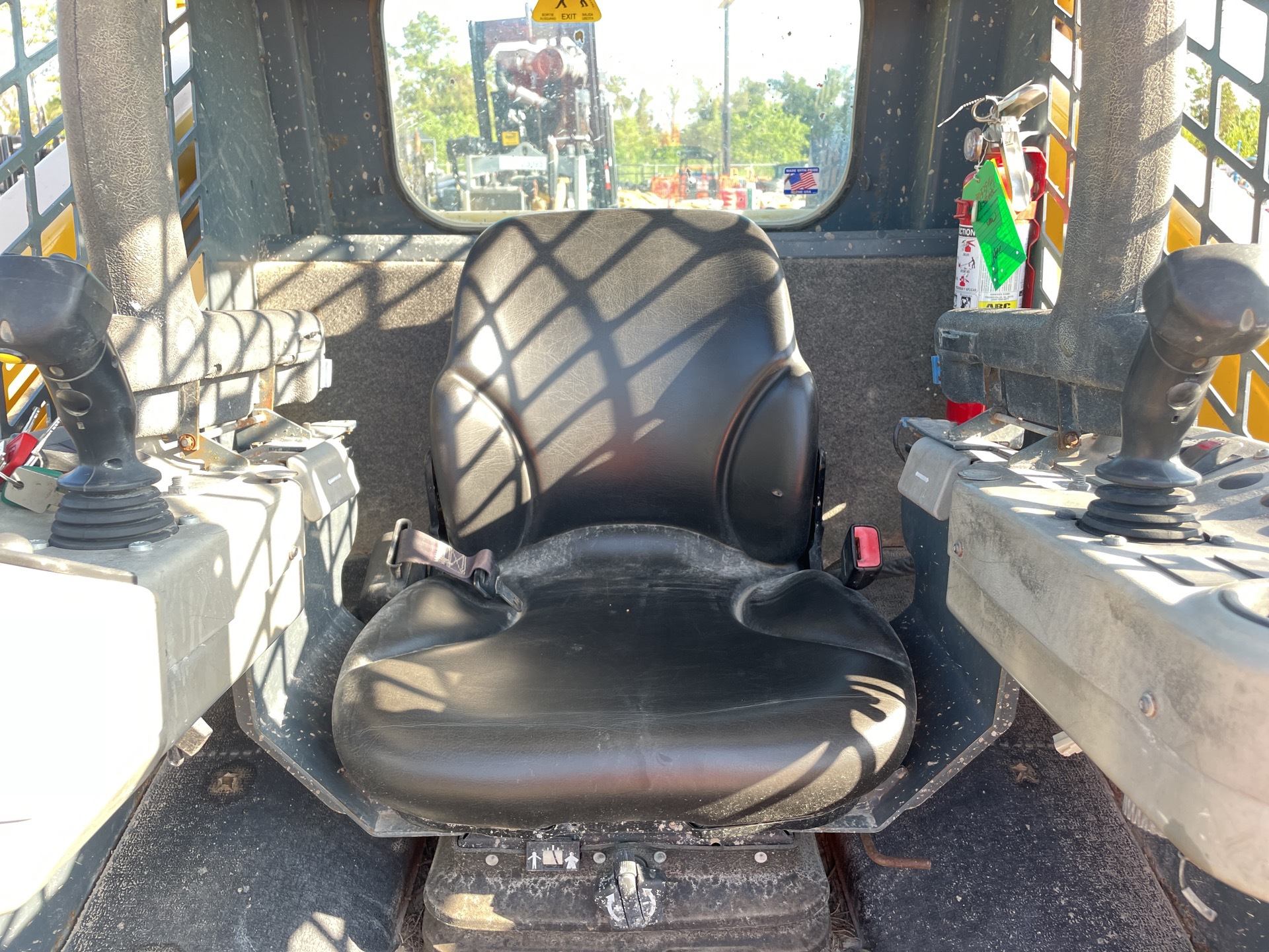 Photo - 16