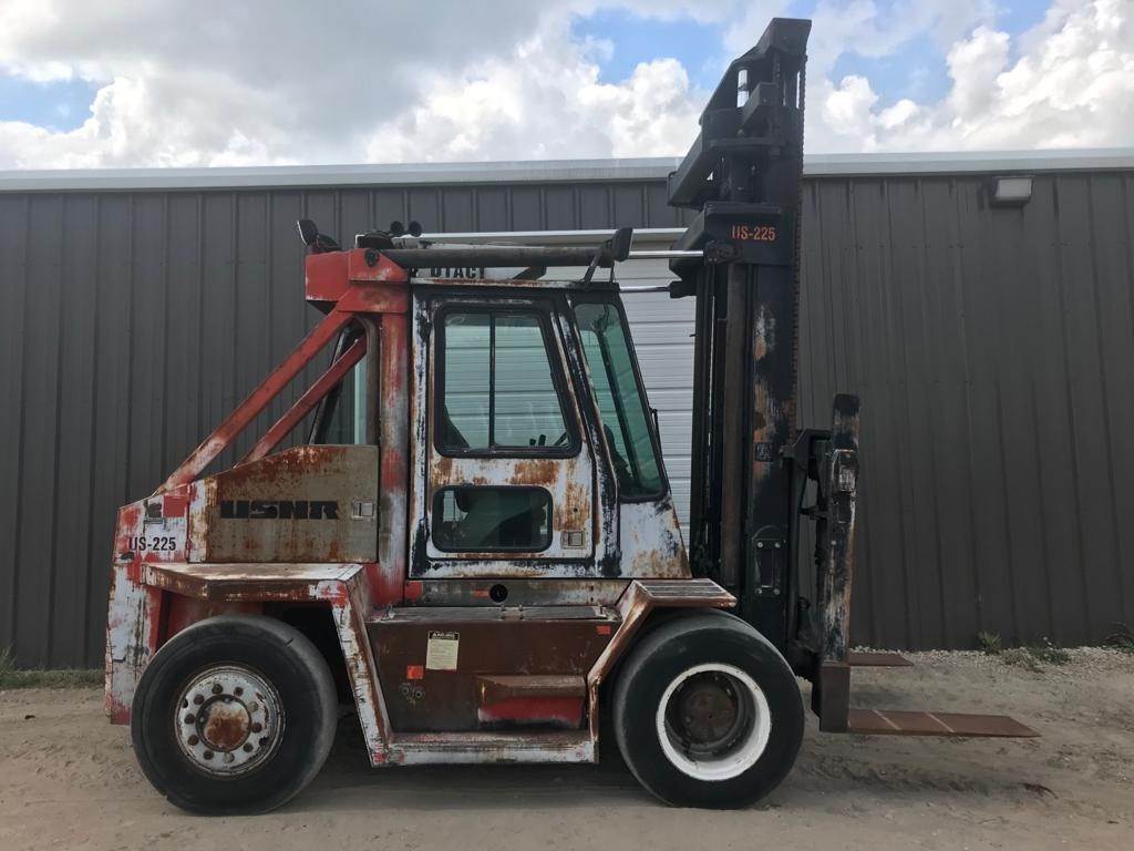 1999 USNR US225 Pneumatic Tire Forklift - 25000lb Capacity